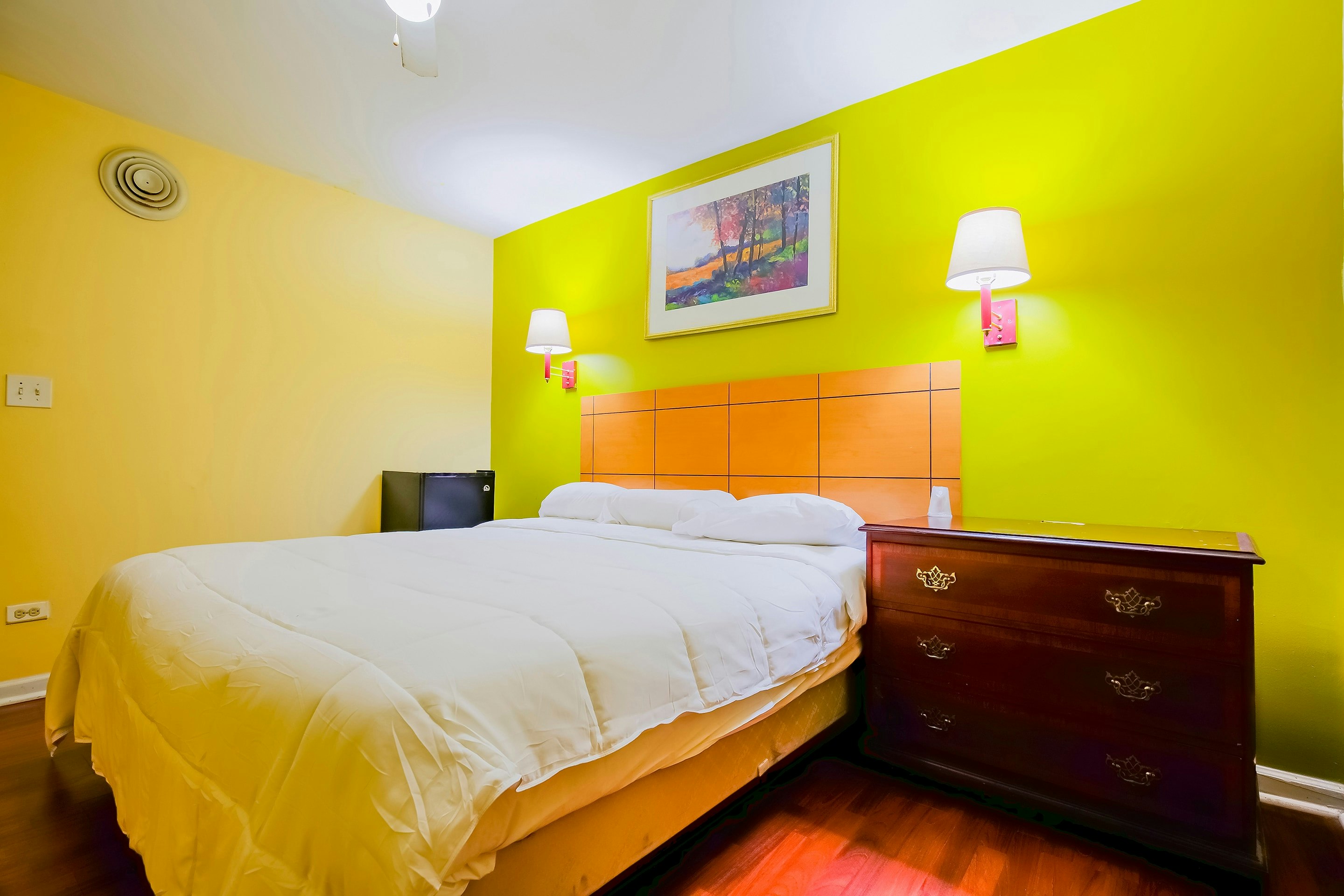 King Bed Accessible
