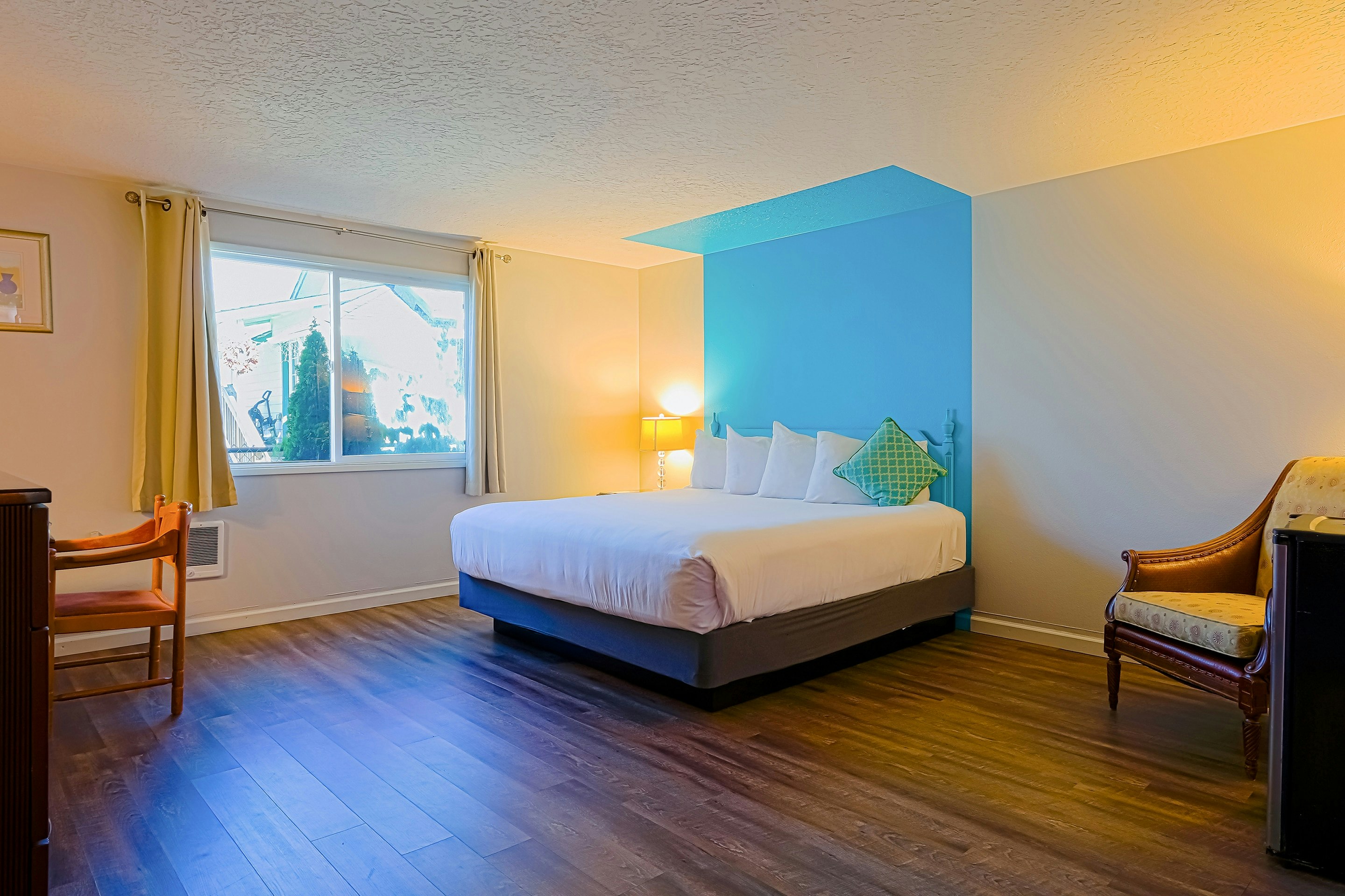 Premium King Room with Jetted Tub