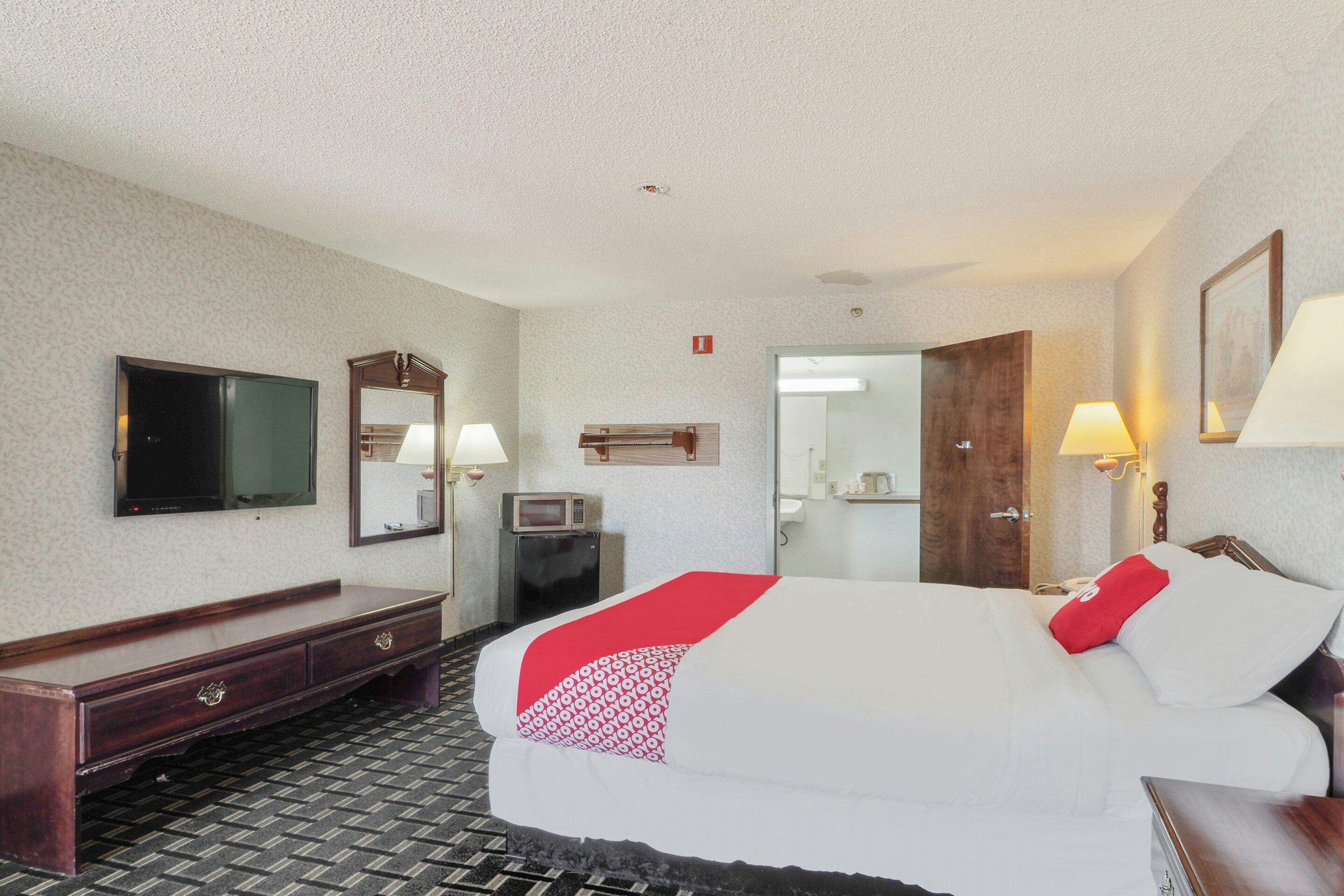 Lonestar Inn and Suites by OYO – Erick, OK