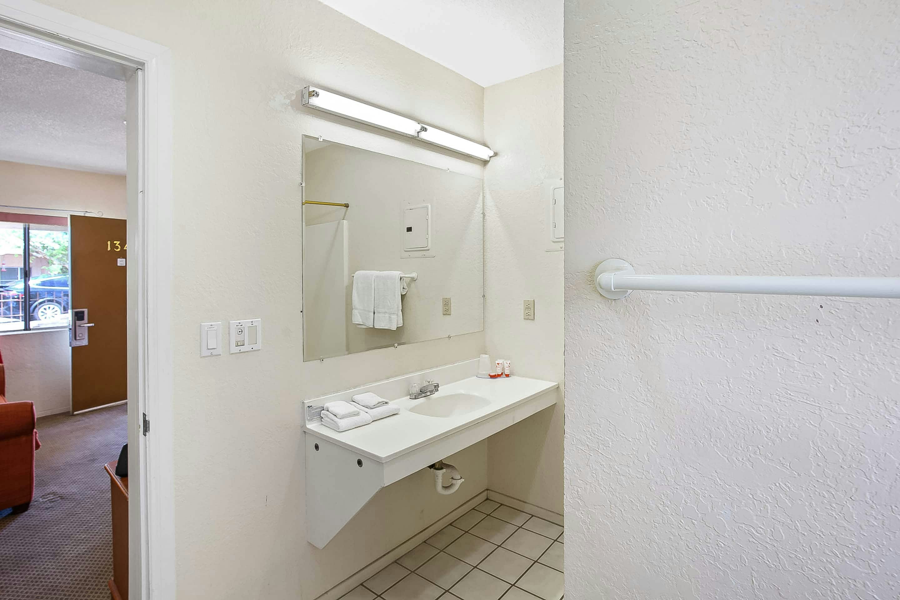 OYO Hotel Yuma AZ – I-8/US-95