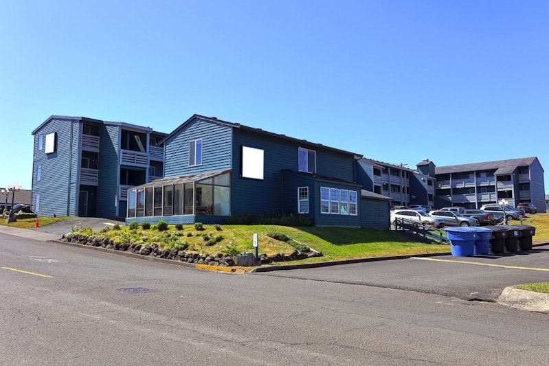 Waves Hotel NYE Beach – Newport OR