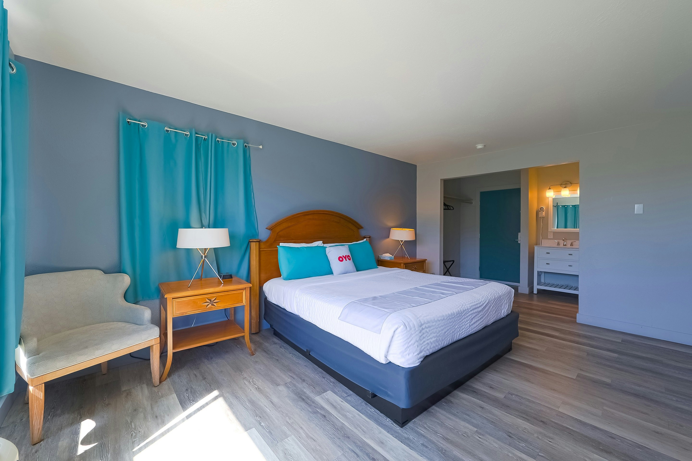 Waves Hotel NYE Beach – Newport OR
