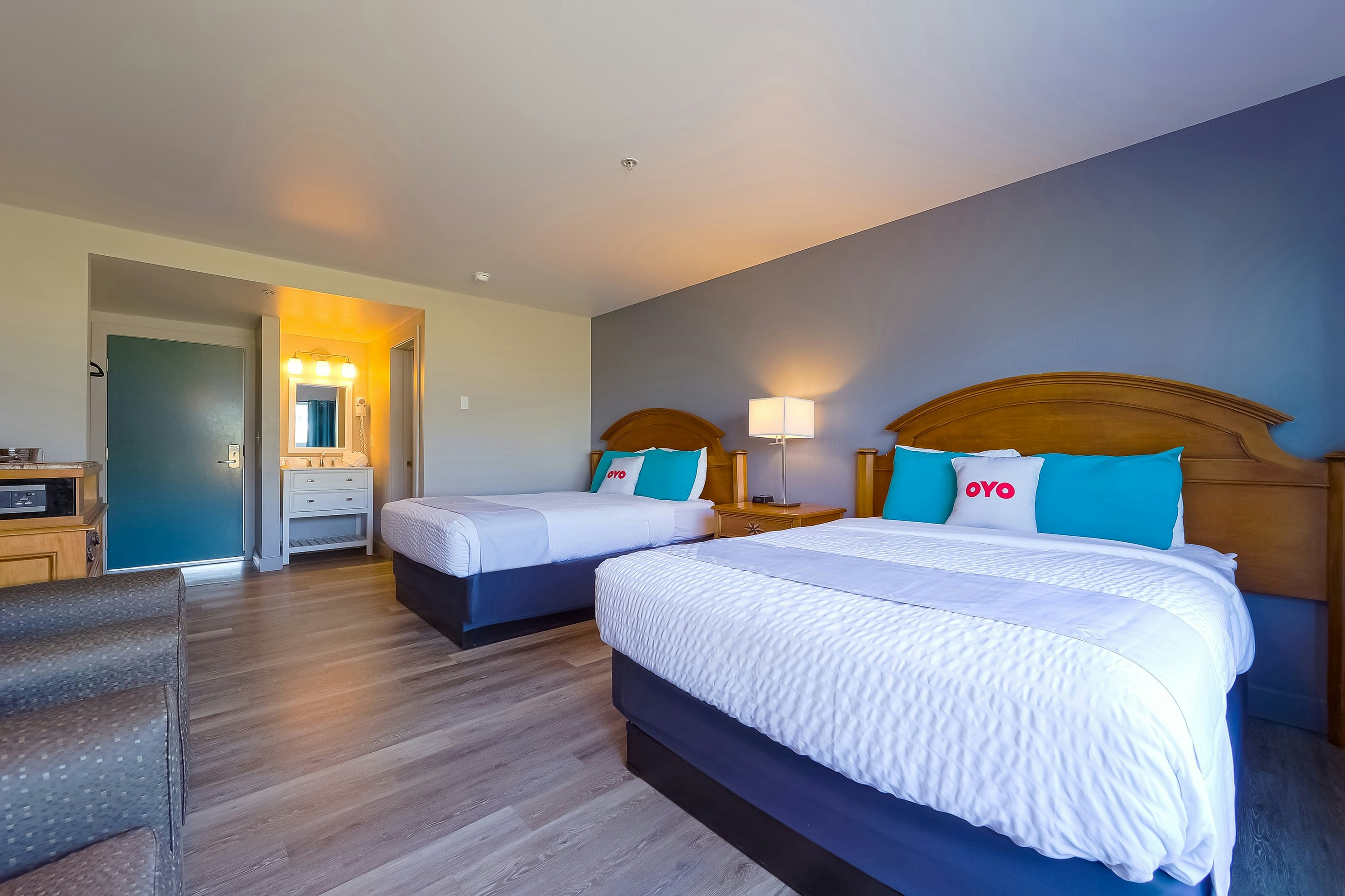 2 Queen Bed