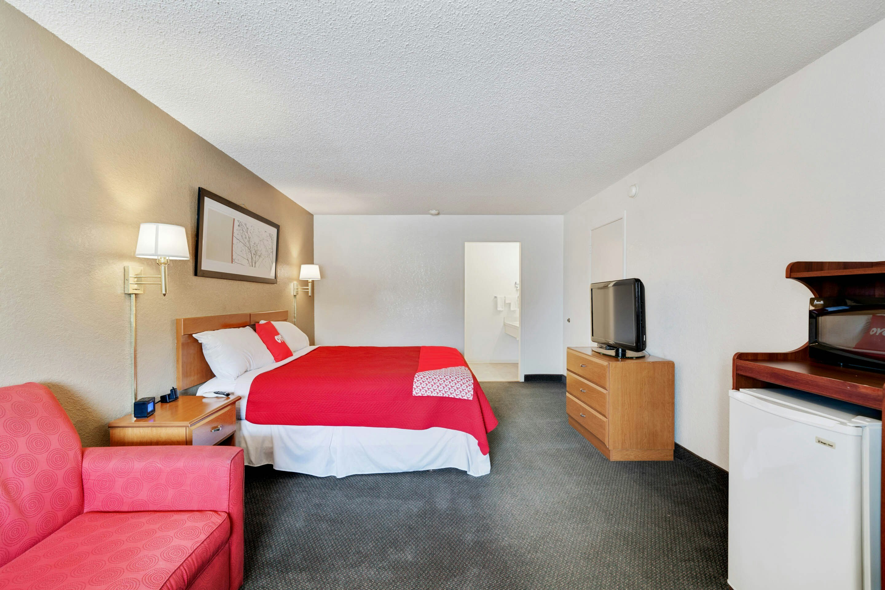 OYO Hotel Junction TX I-10