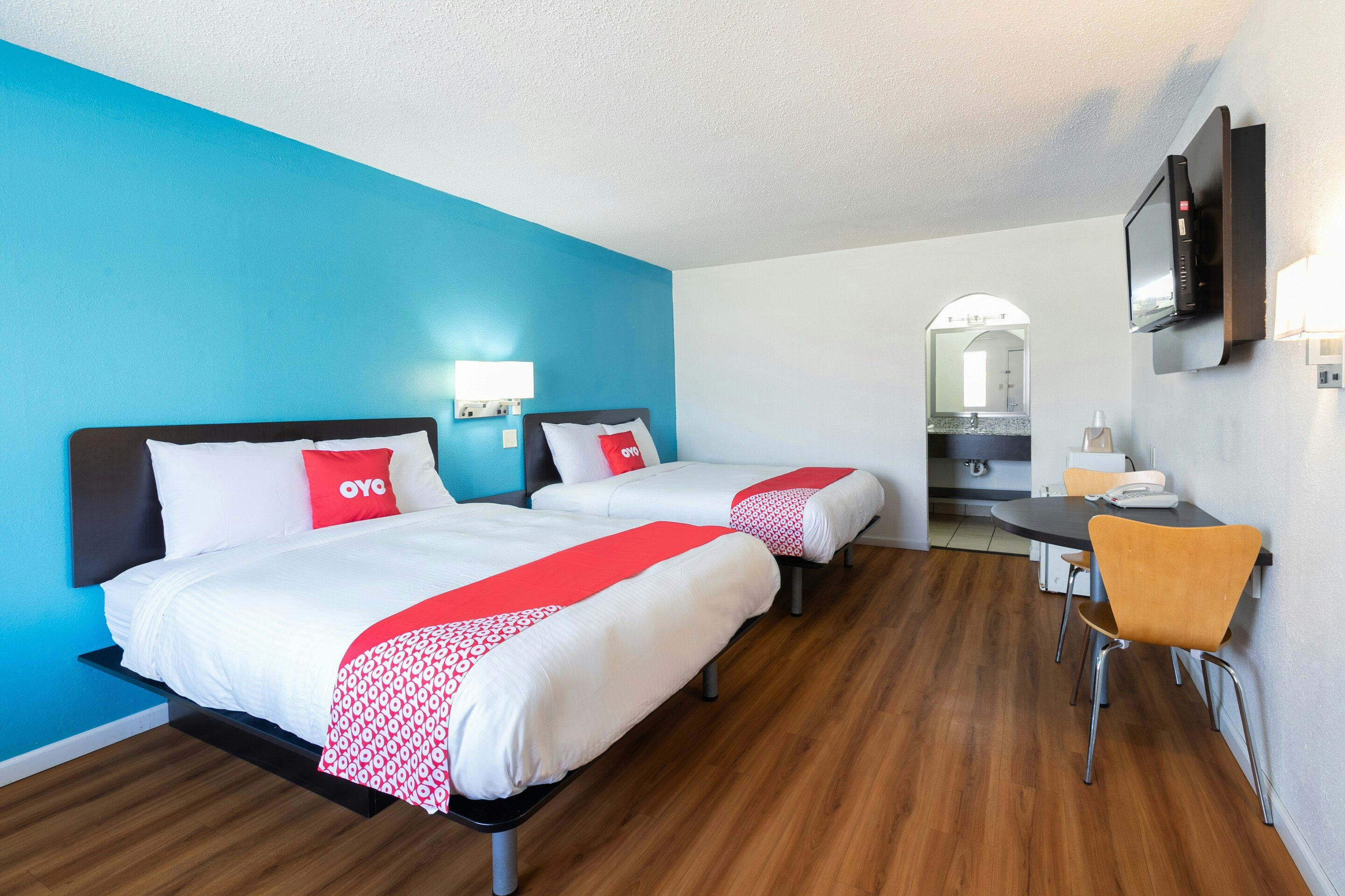 2 Queen Bed