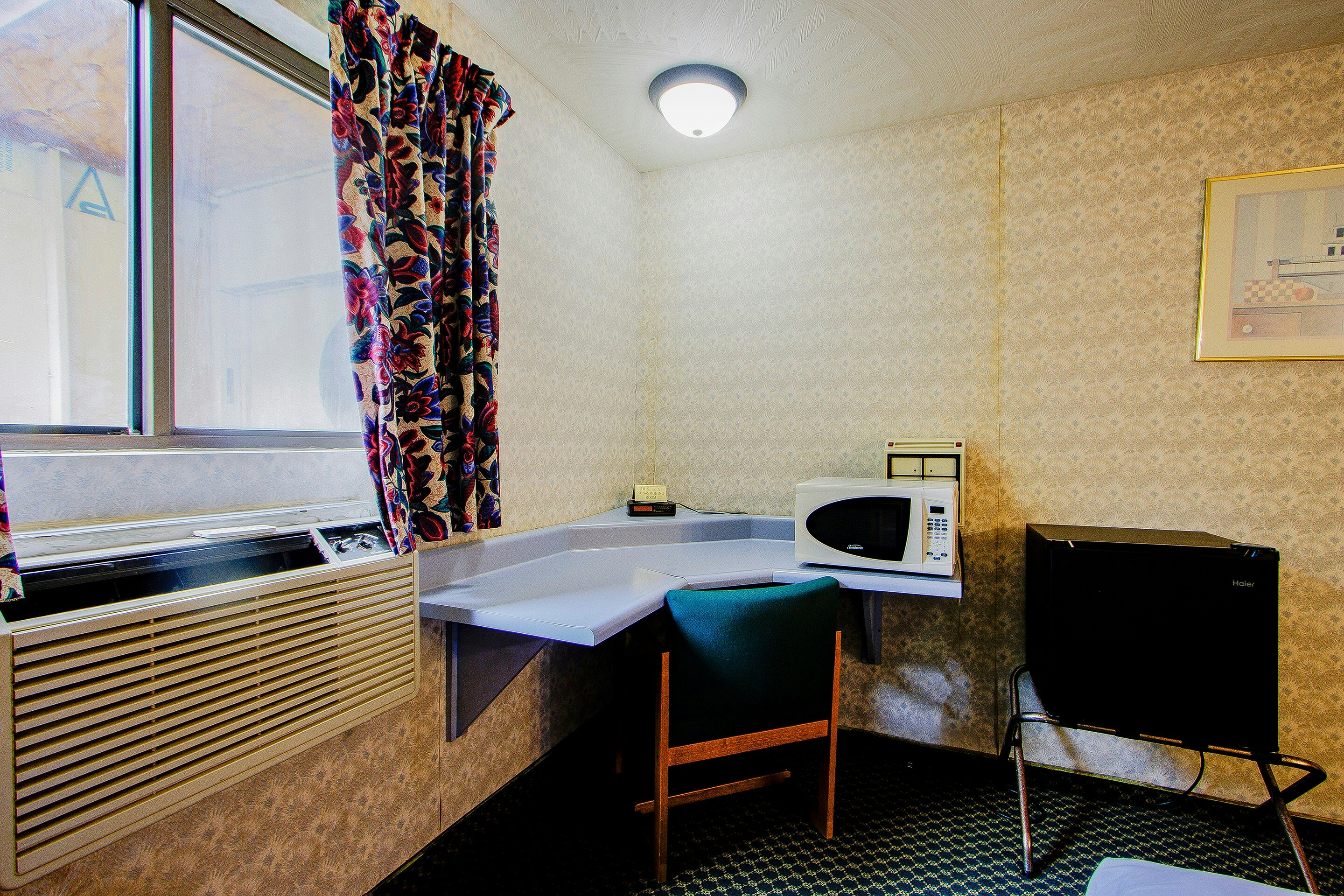 OYO Hotel Chapmanville Inn, WV – Hwy 119