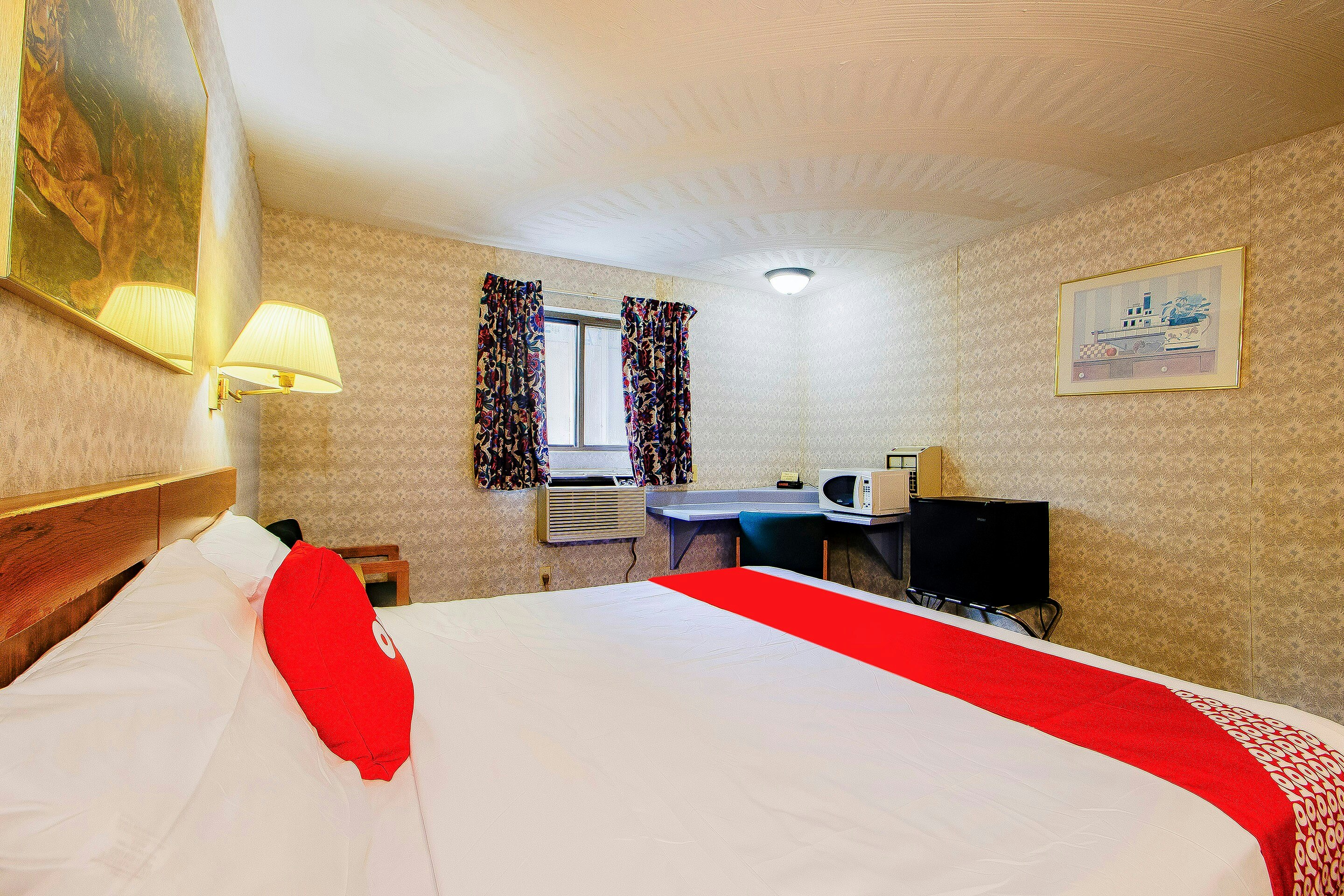 OYO Hotel Chapmanville Inn, WV – Hwy 119