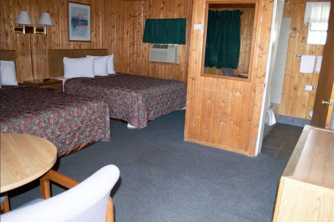 3 Queen Bed