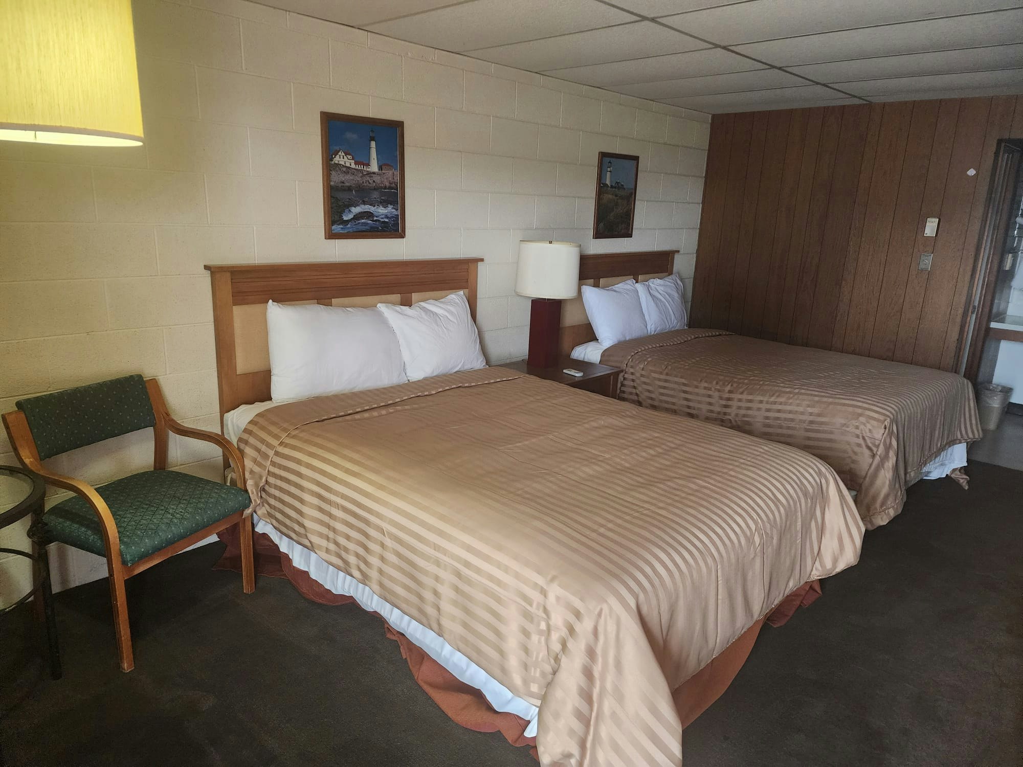 2 Queen Beds Non-Smoking
