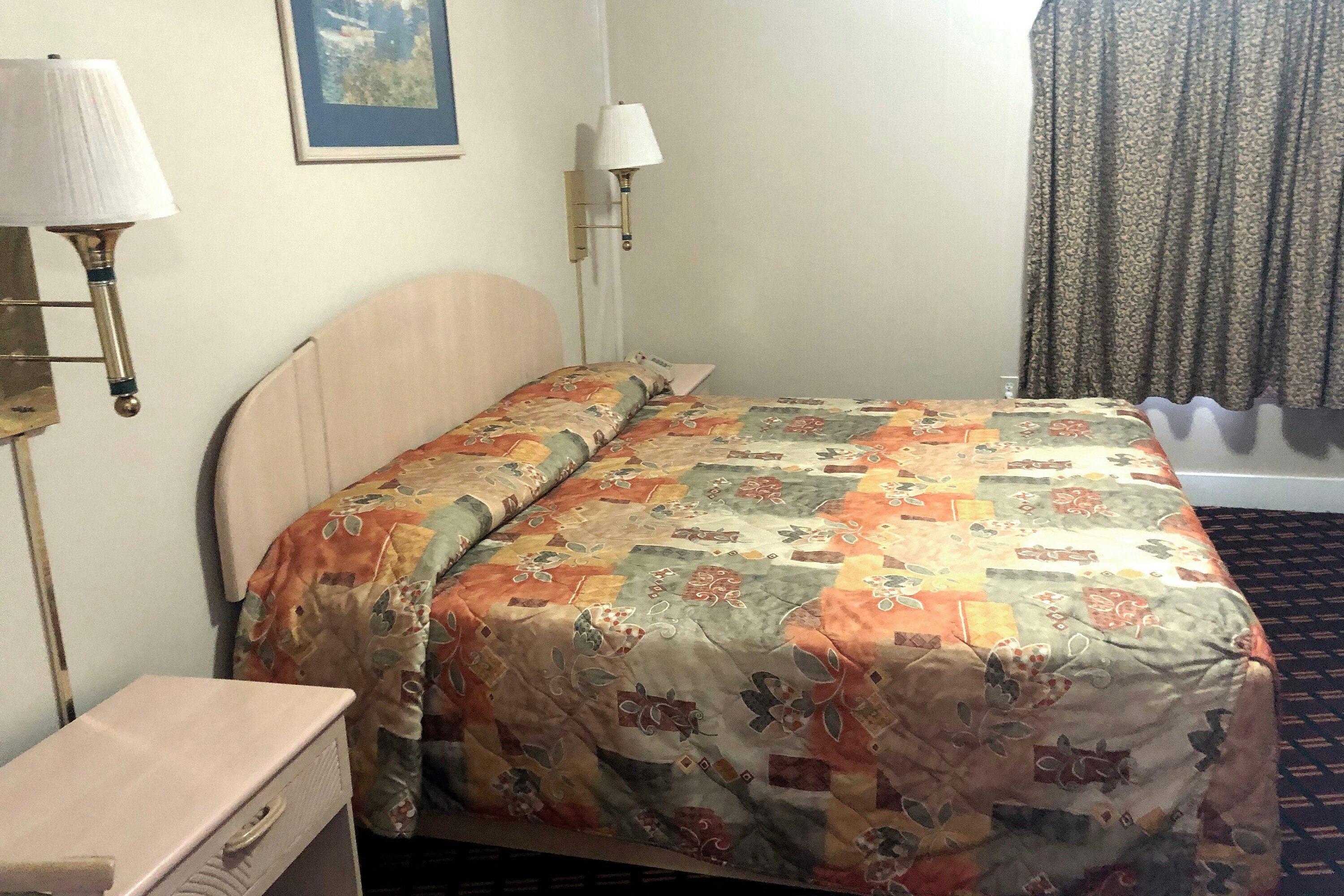1 Bedroom Apartment with Kitchenette