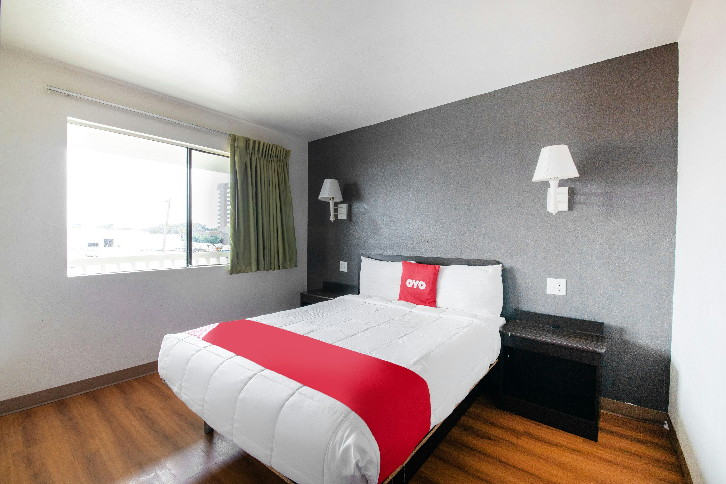 2 Bedroom Suite Smoking