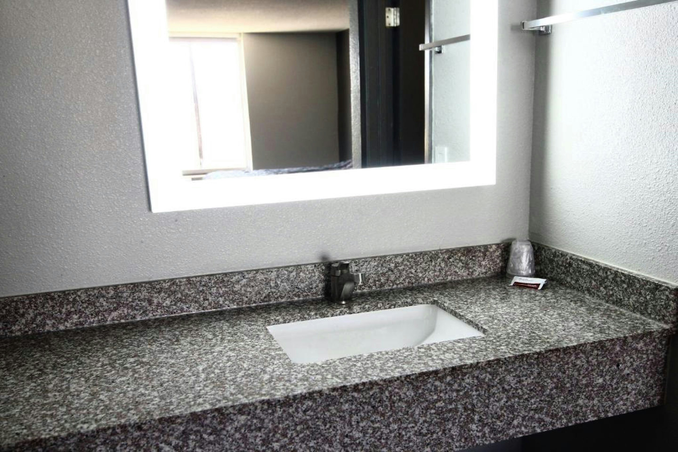Hotel Comfort Stay by OYO Texarkana East, AR I-30