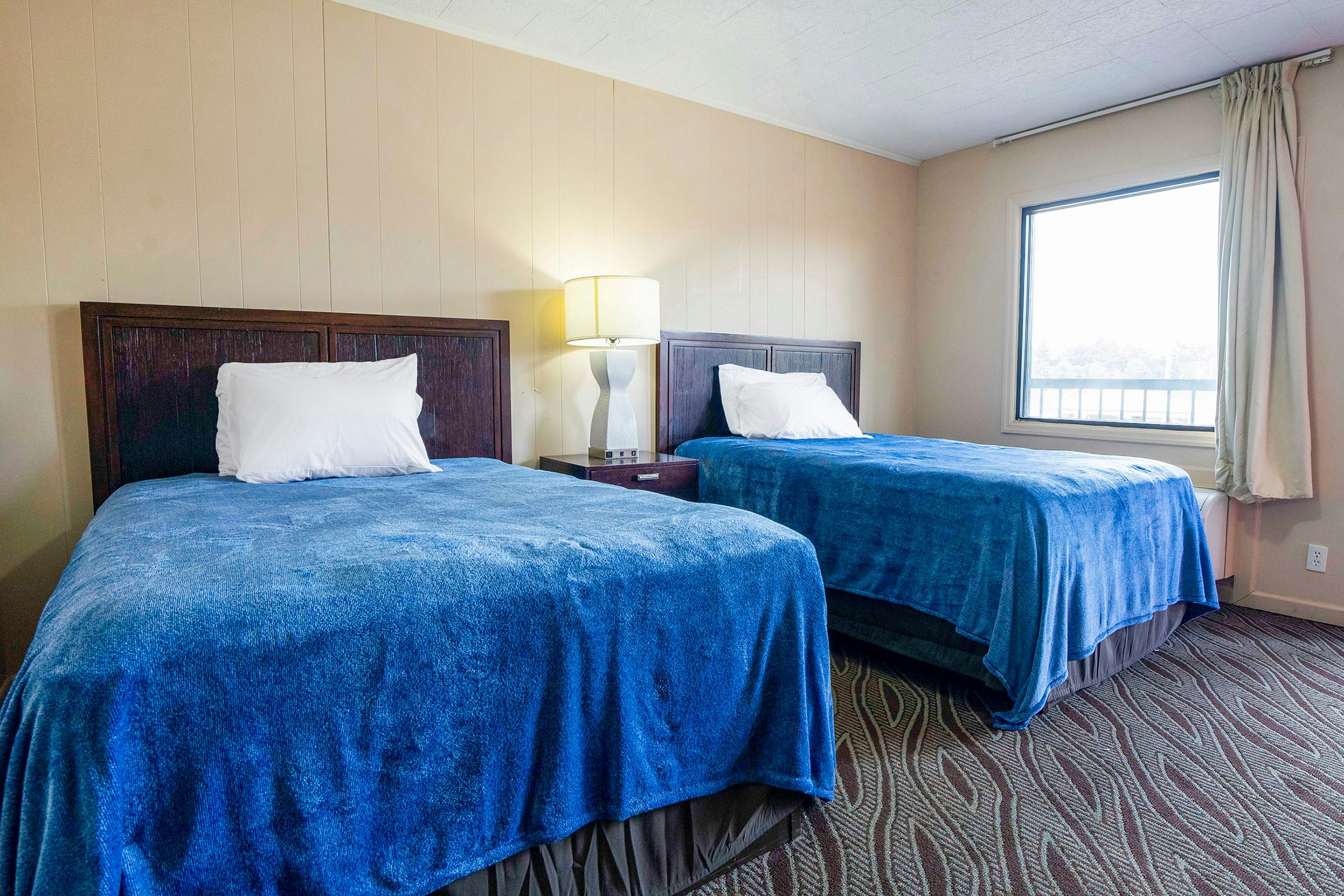 2 Full Bed