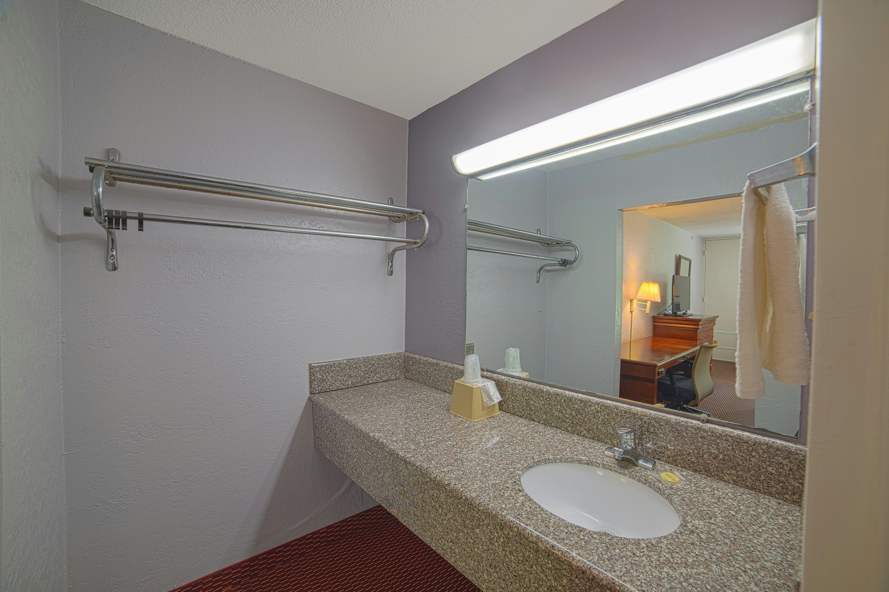 2 Full Beds Non-Smoking