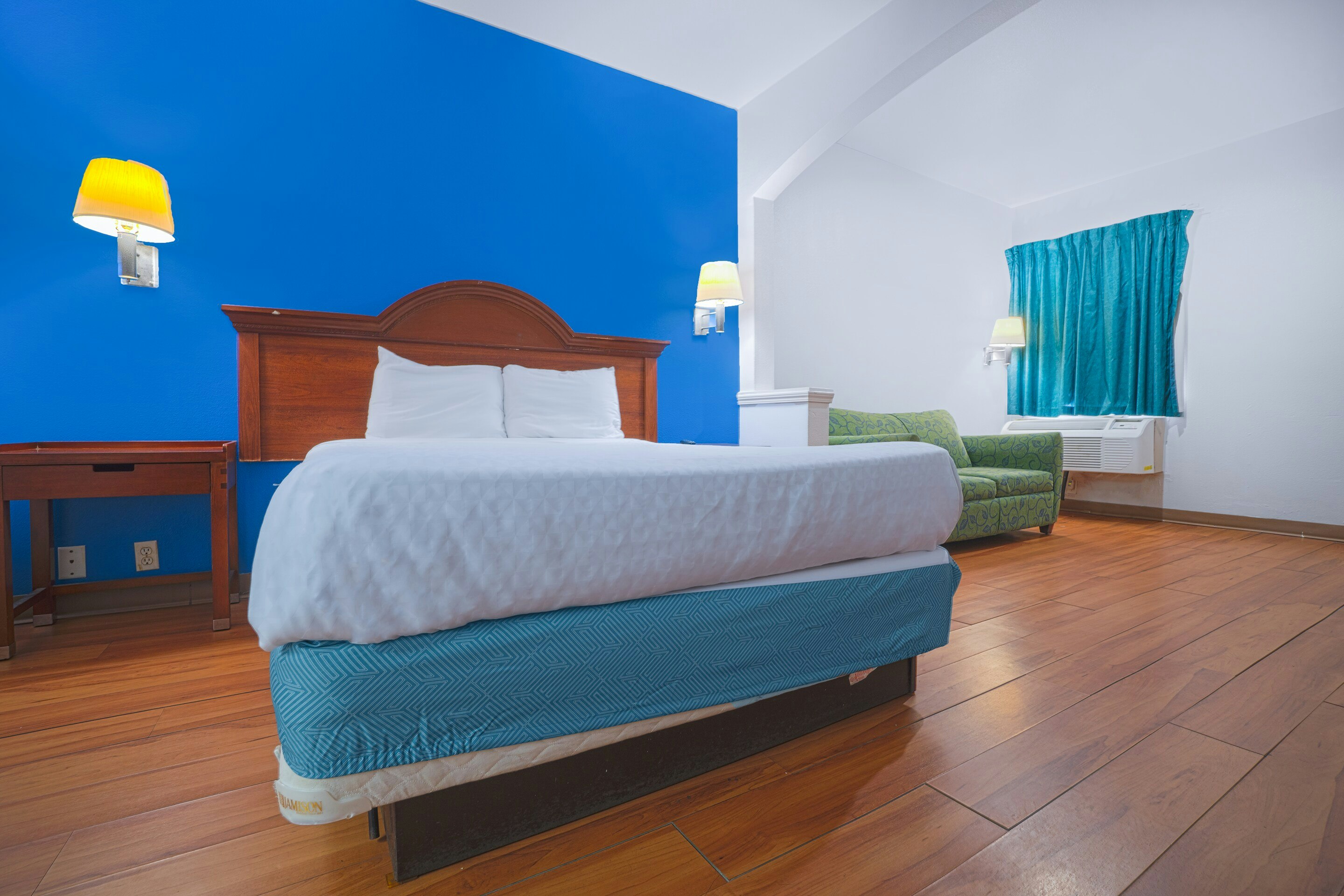 Island Inn By OYO Galveston Beach, TX