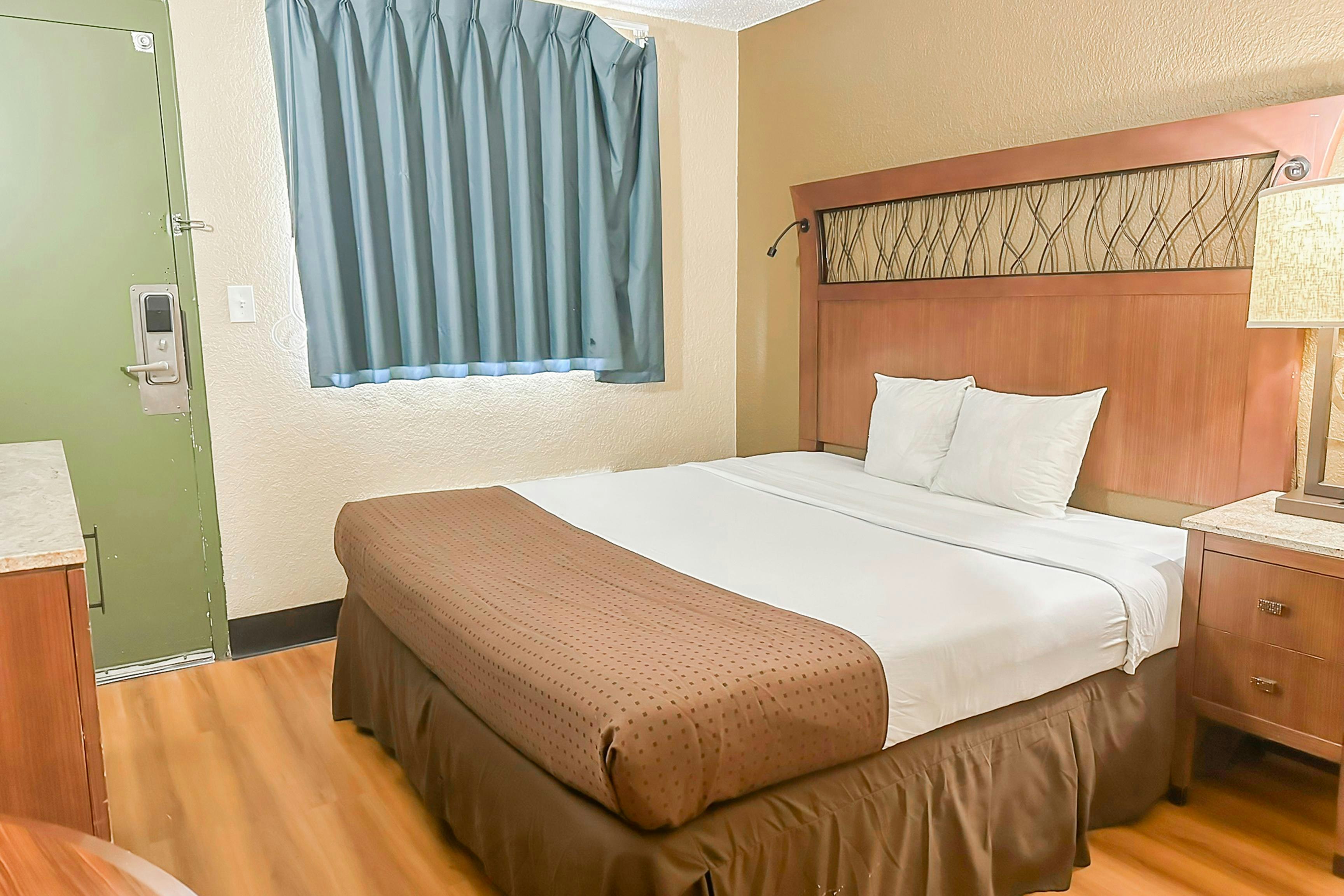 King Bed Accessible