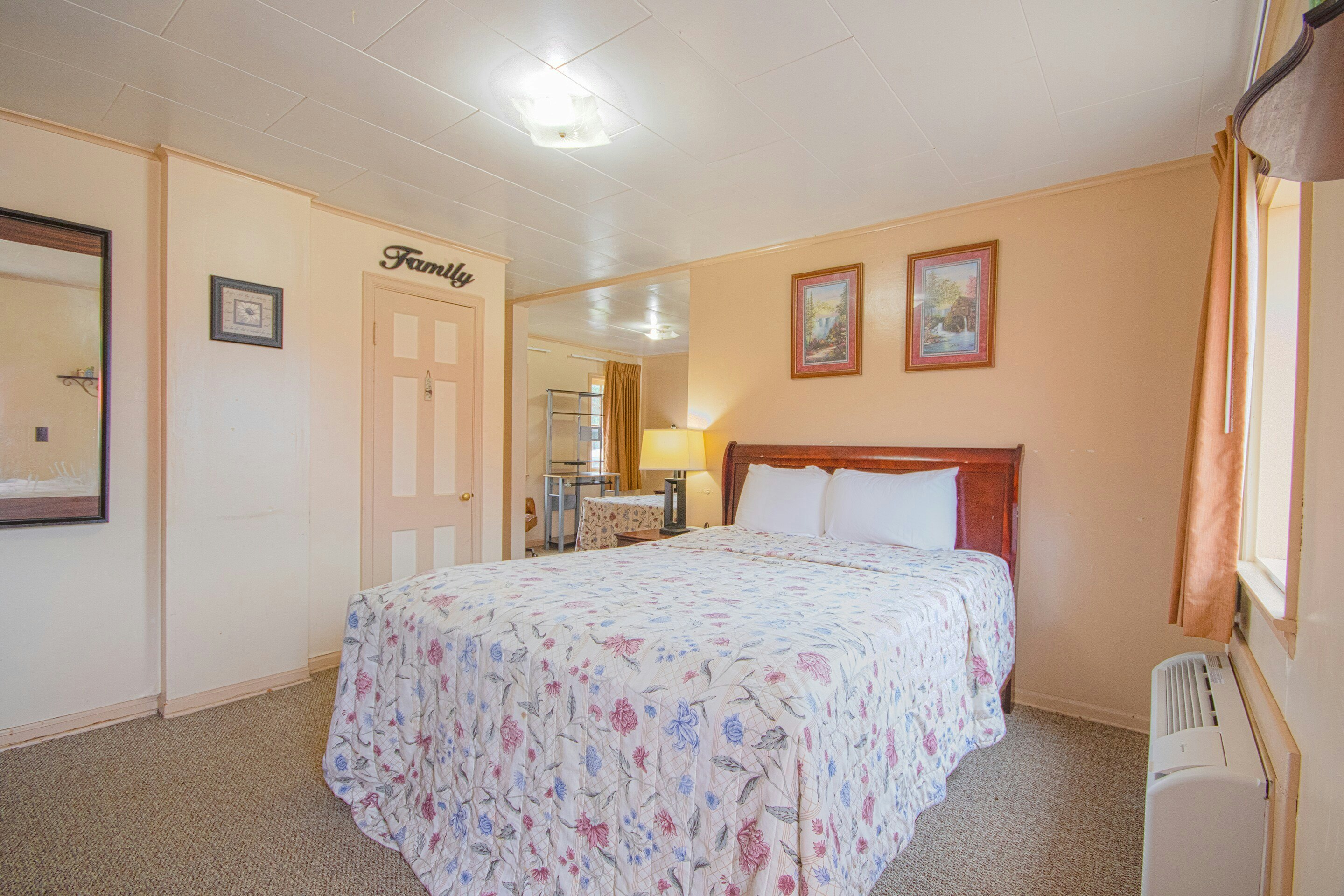 2 Full Beds Non-Smoking