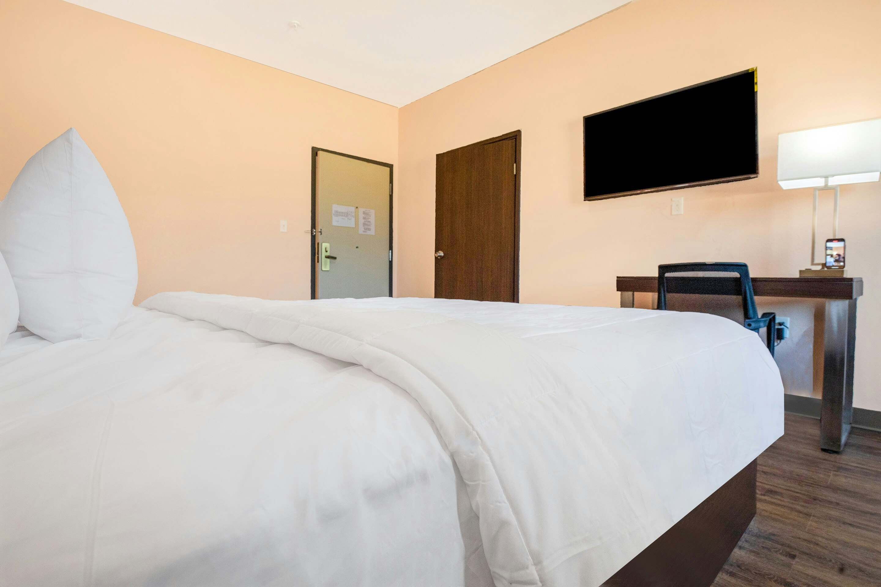 King Bed Accessible Non-Smoking