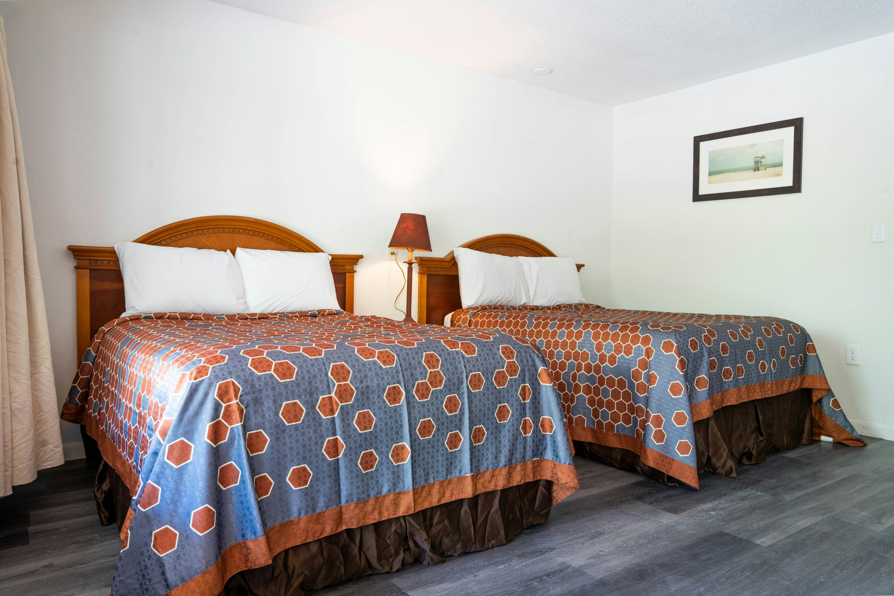 2 Full Beds Non-Smoking