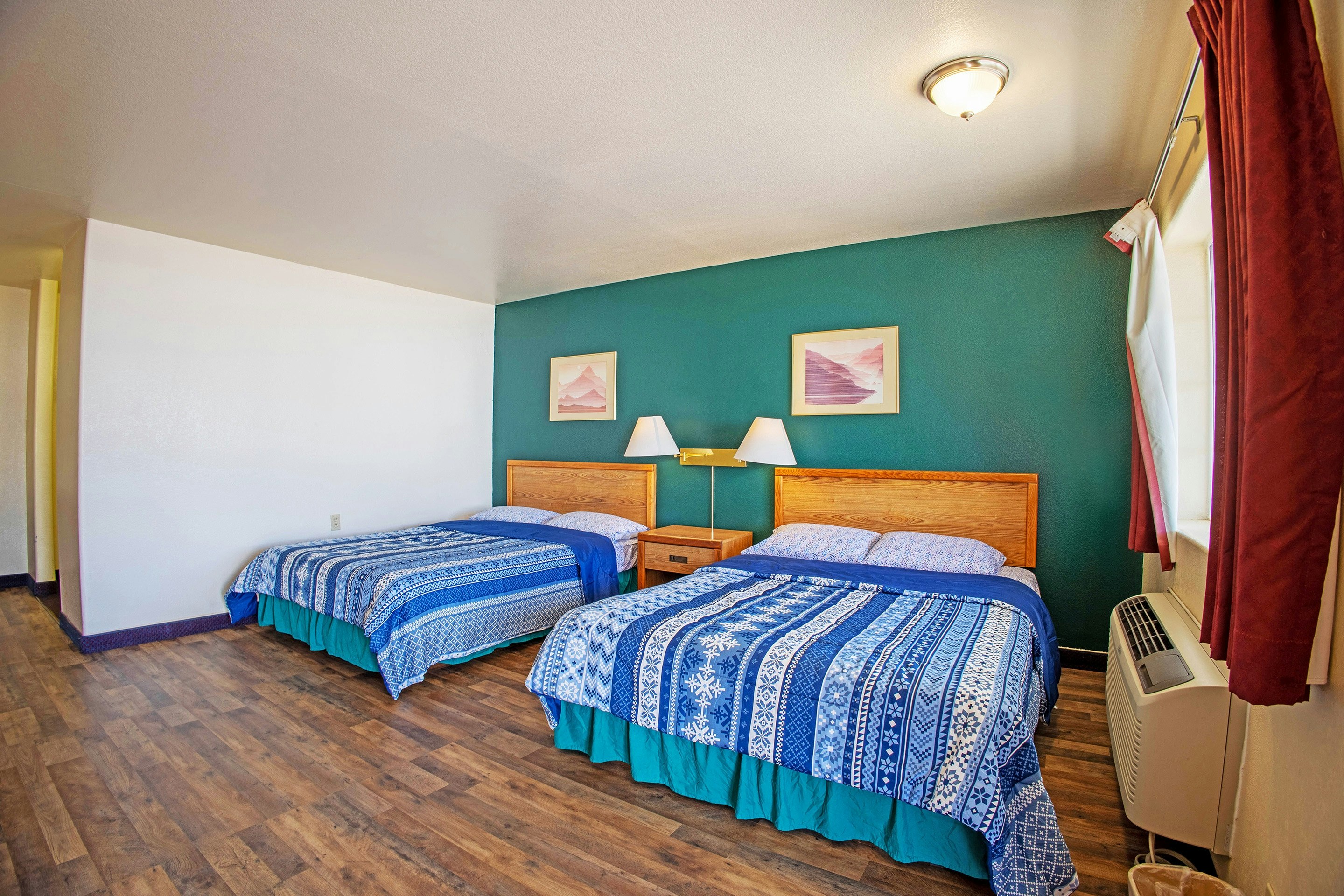 2 Queen Beds Non-Smoking