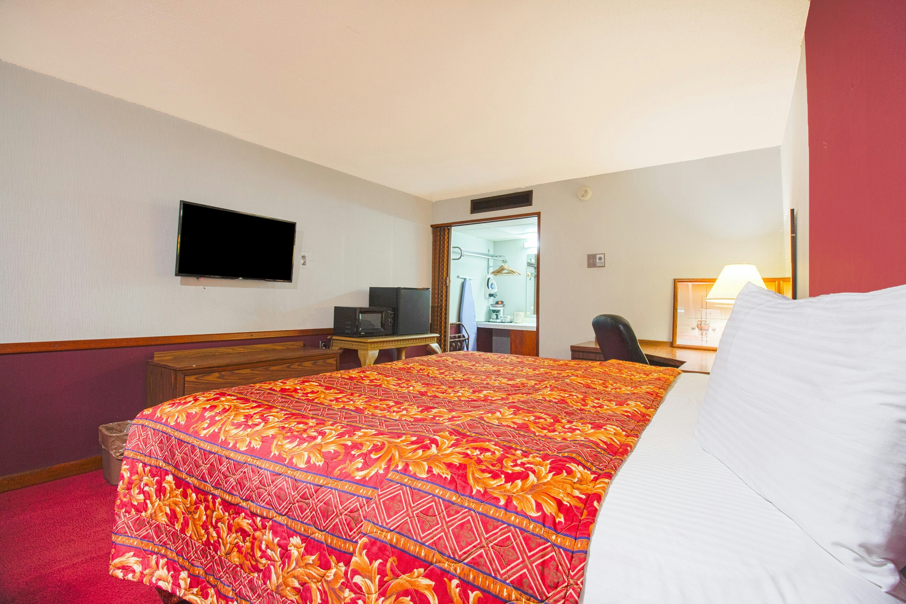 HomeTown Inn By OYO – Liberal, KS