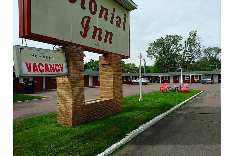 Colonial Inn Extended Stay By