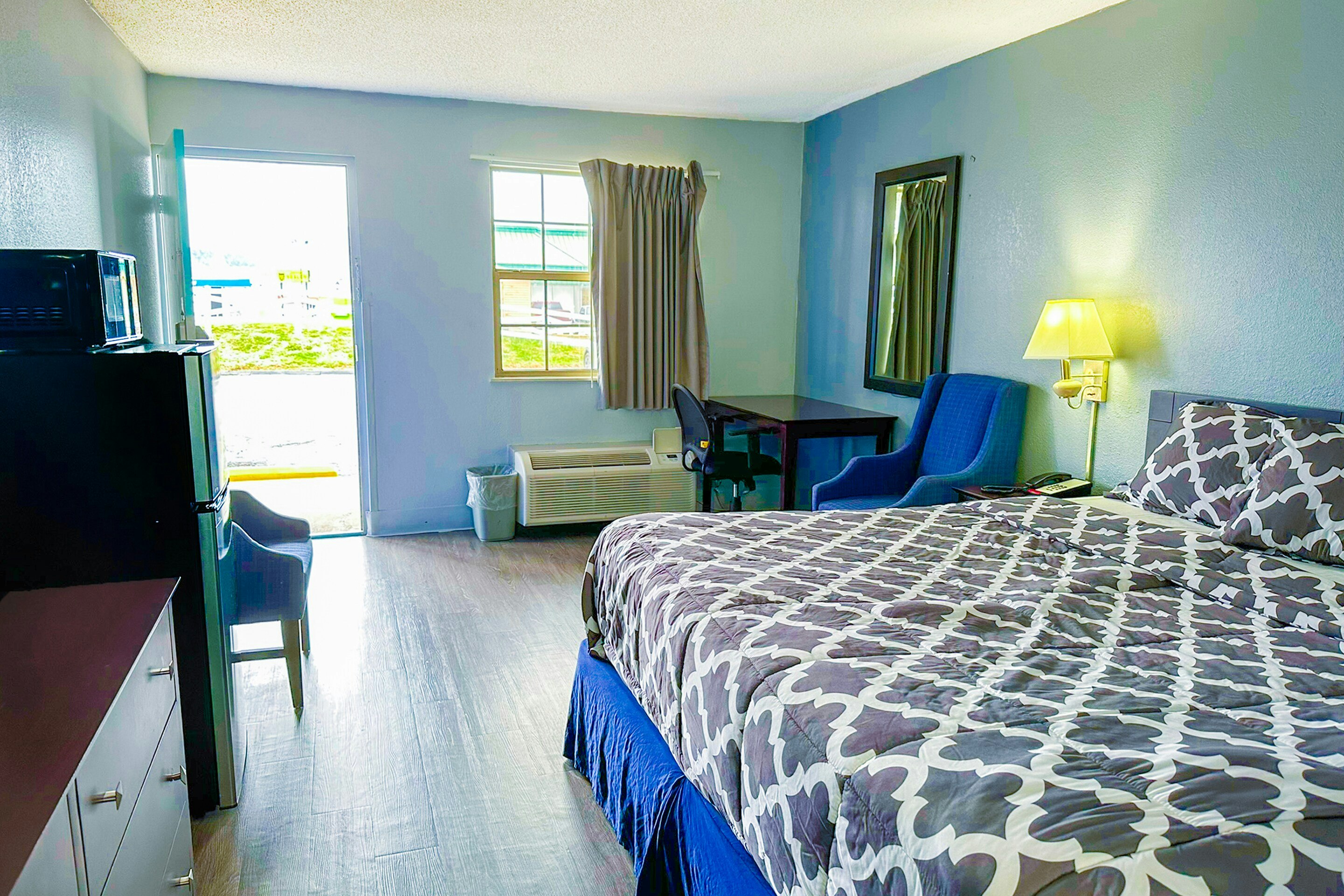 Dreamland Inn Madisonville I-69 By OYO