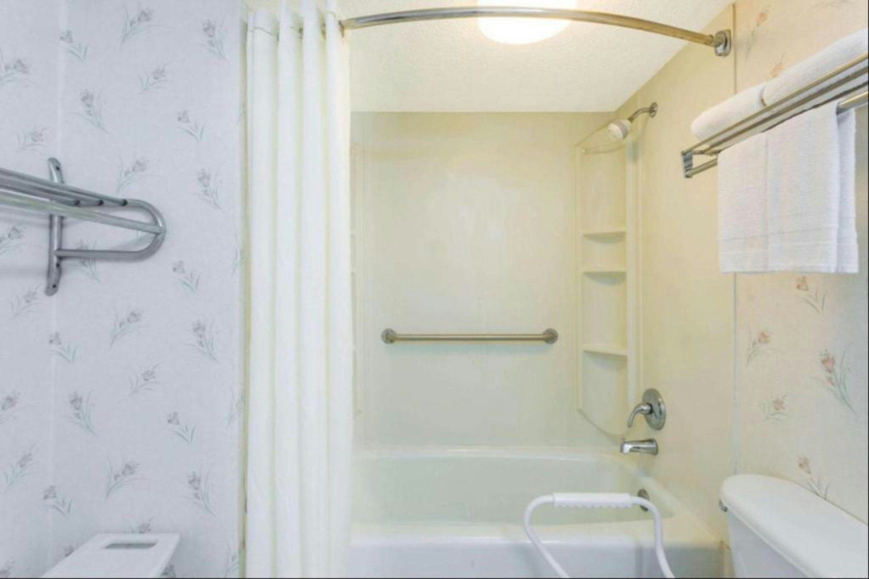 Ashland Studio Inn By OYO