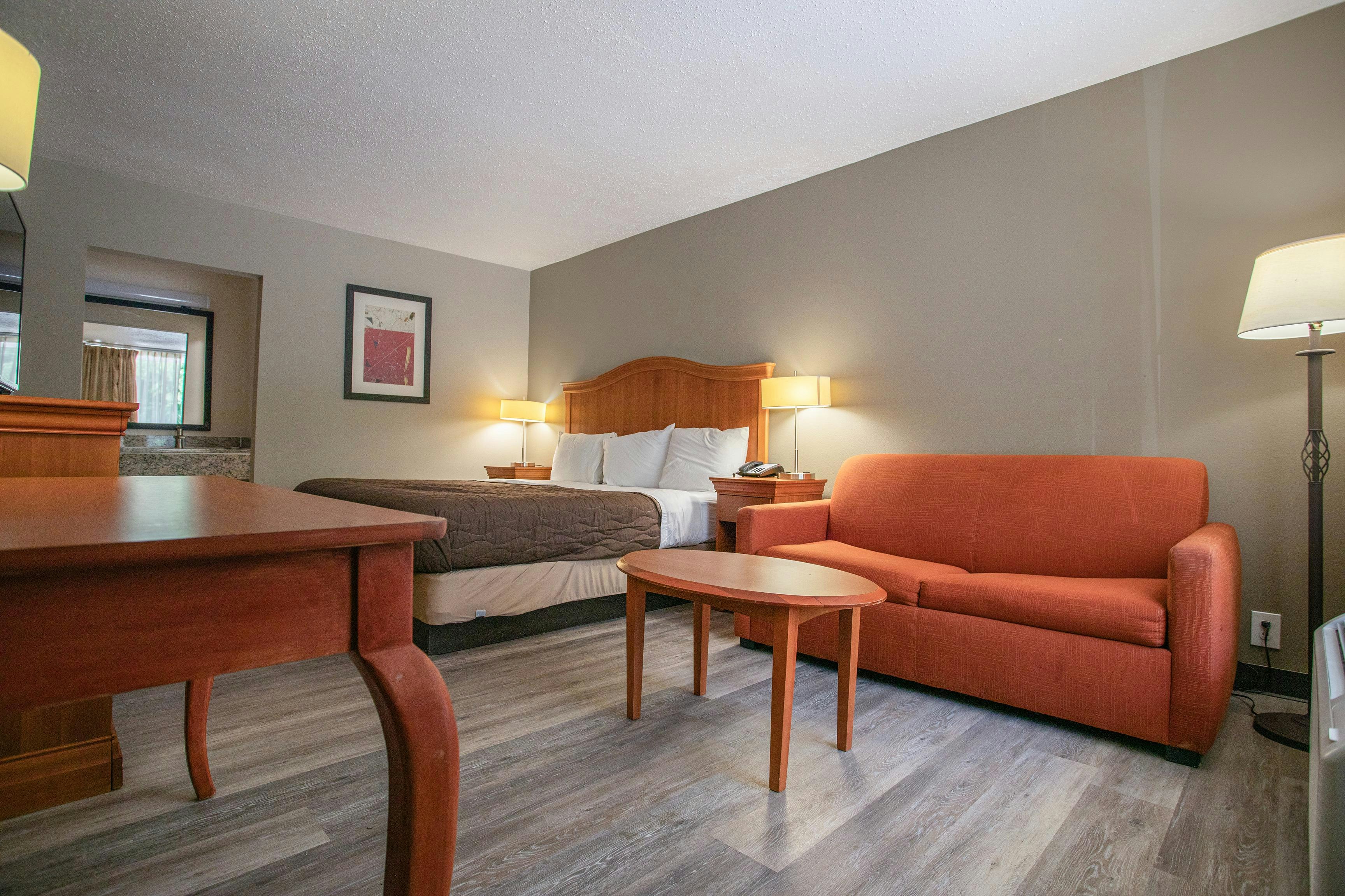 OYO hotel Greensboro east I 40