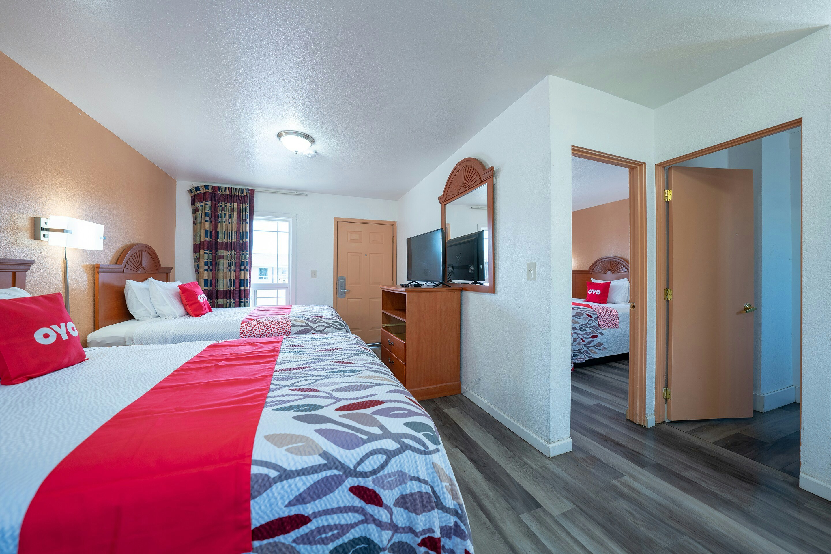 3 Queen Bed