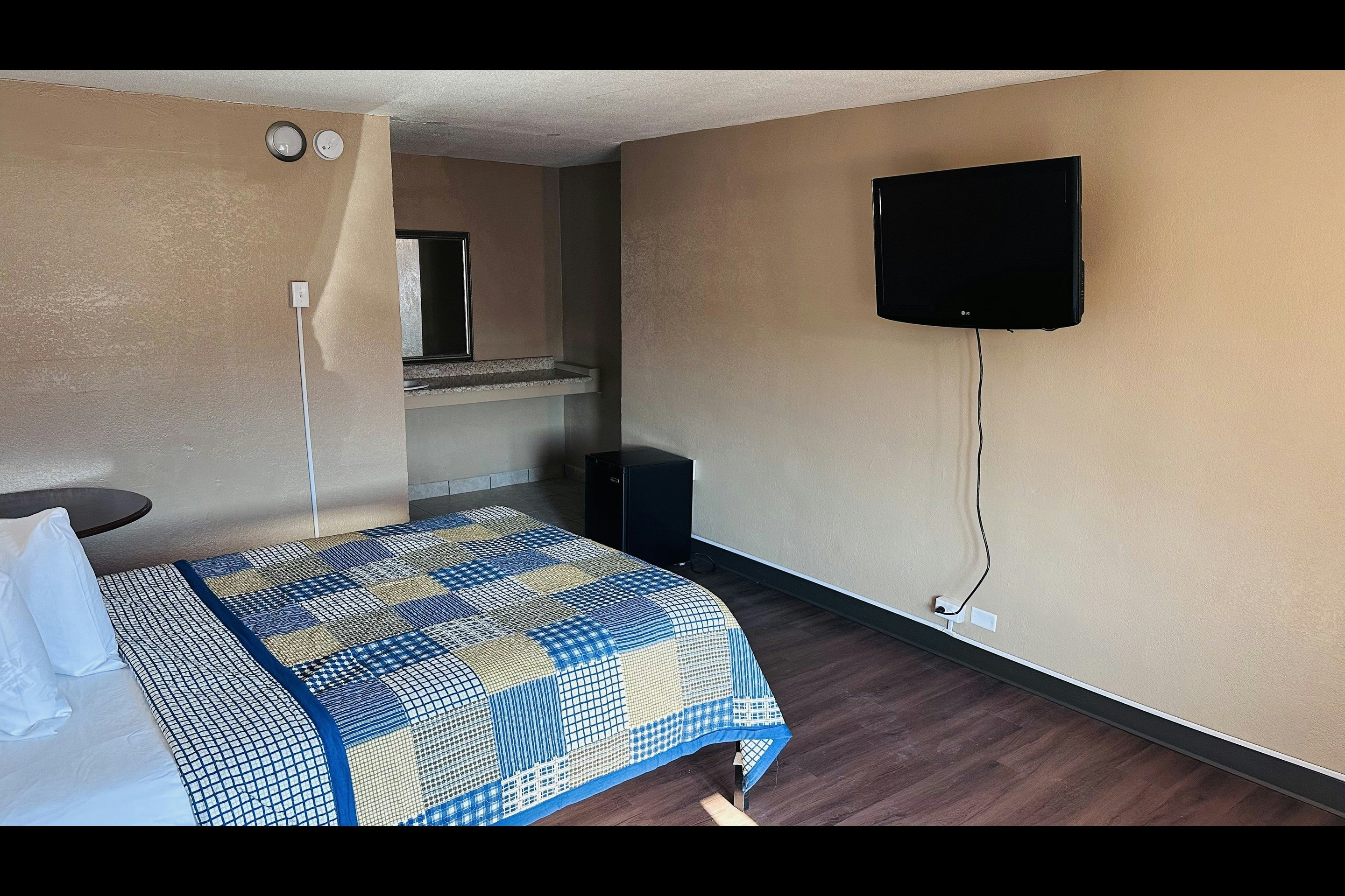 Hallmark Inn By OYO Fort Wayne
