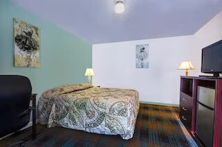 Travelers Inn by OYO Beaver, Hwy 19