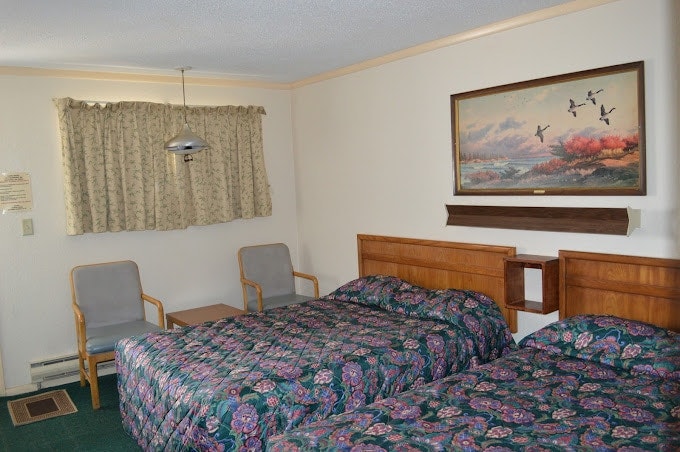 Capri Motel By OYO Elwood, Wathena