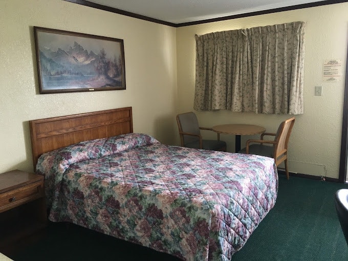 Capri Motel By OYO Elwood, Wathena