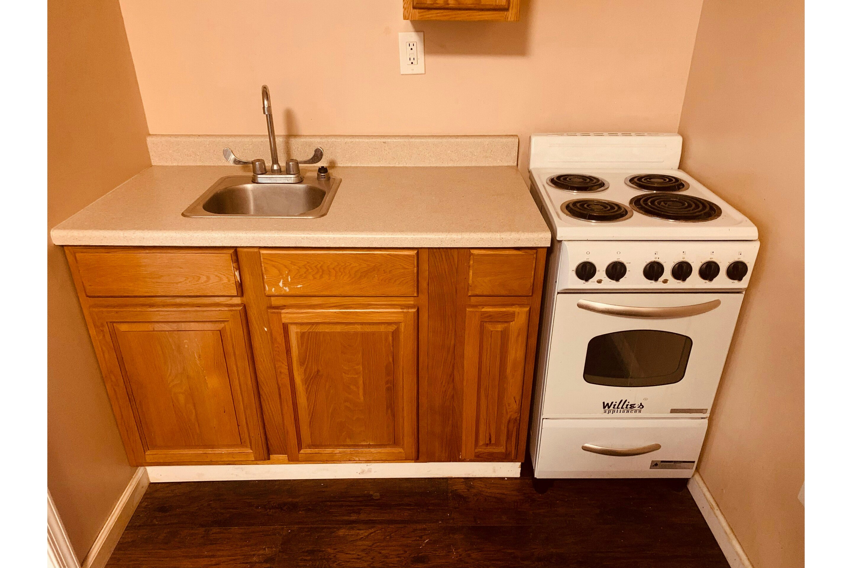 Werry’s Cottages and Pub By OYO East Stroudsburg