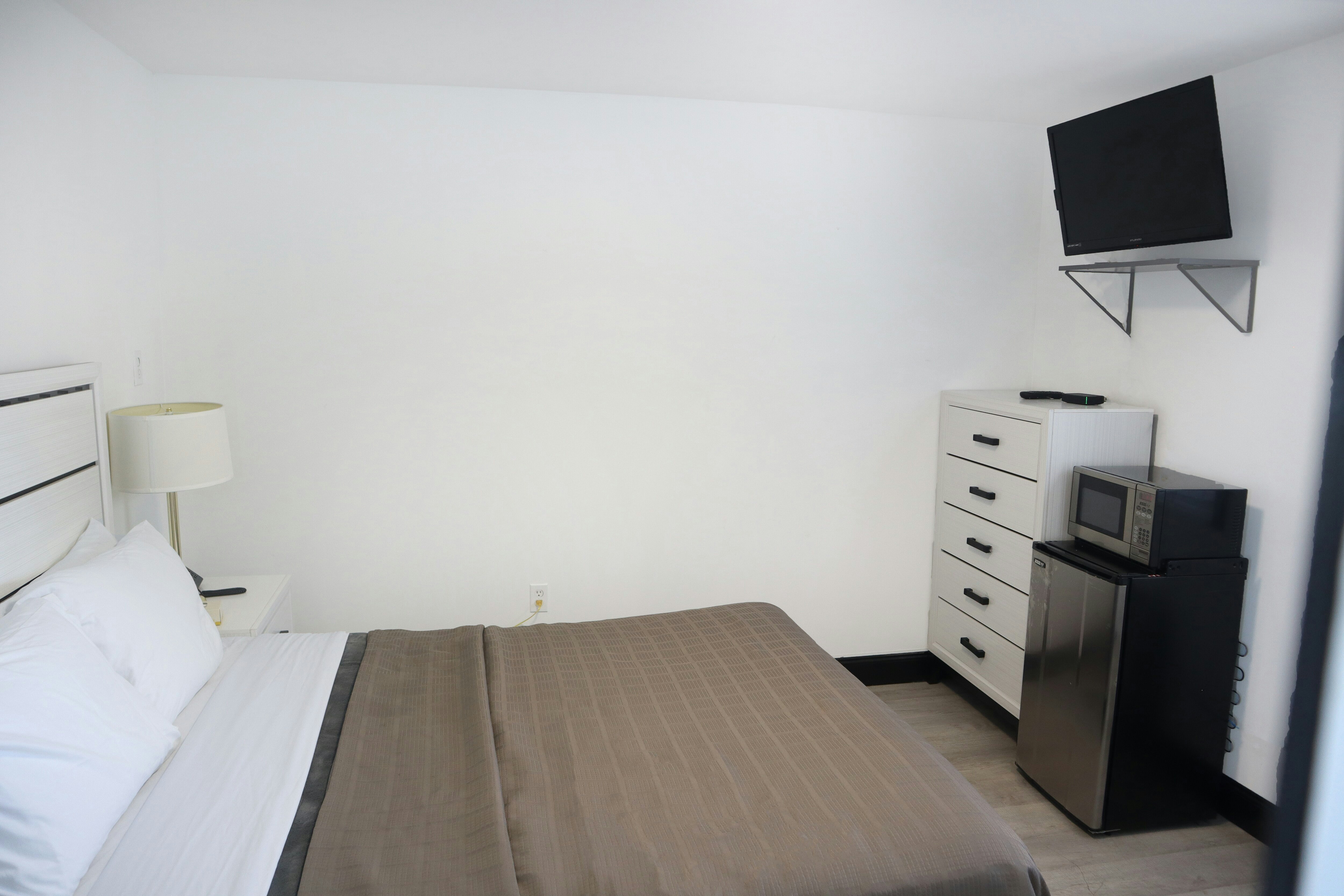 The Lancaster Motel By OYO Ronks near Paradise