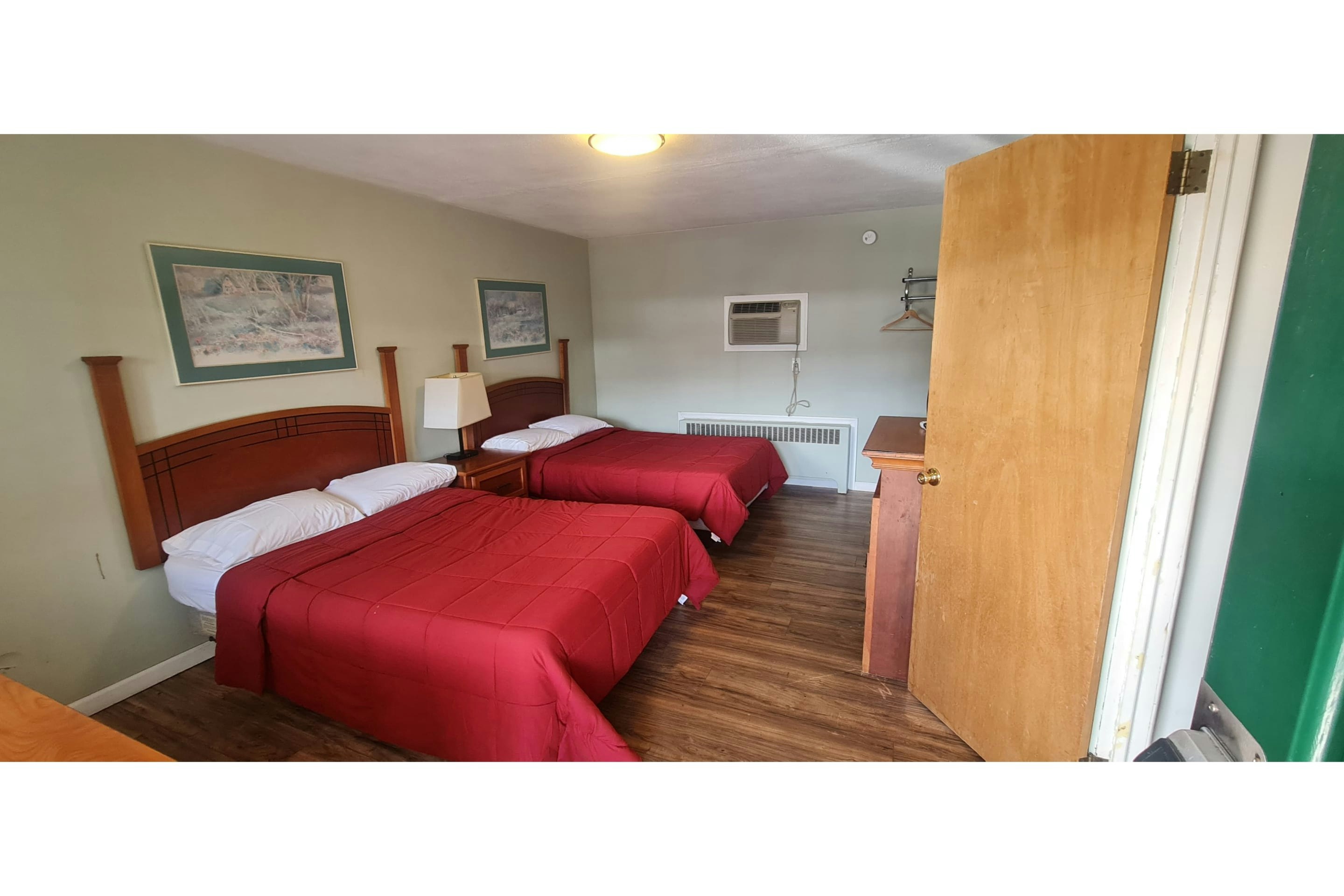 Werry’s Cottages Motel Pub by OYO East Stroudsburg Poconos