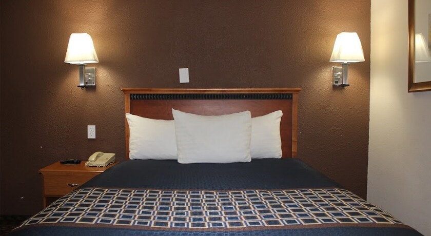 Travel Inn By OYO Omaha
