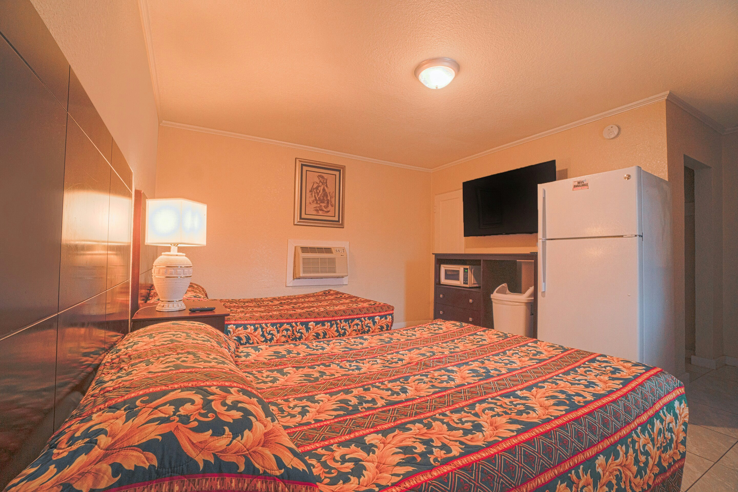 2 Queen Bed