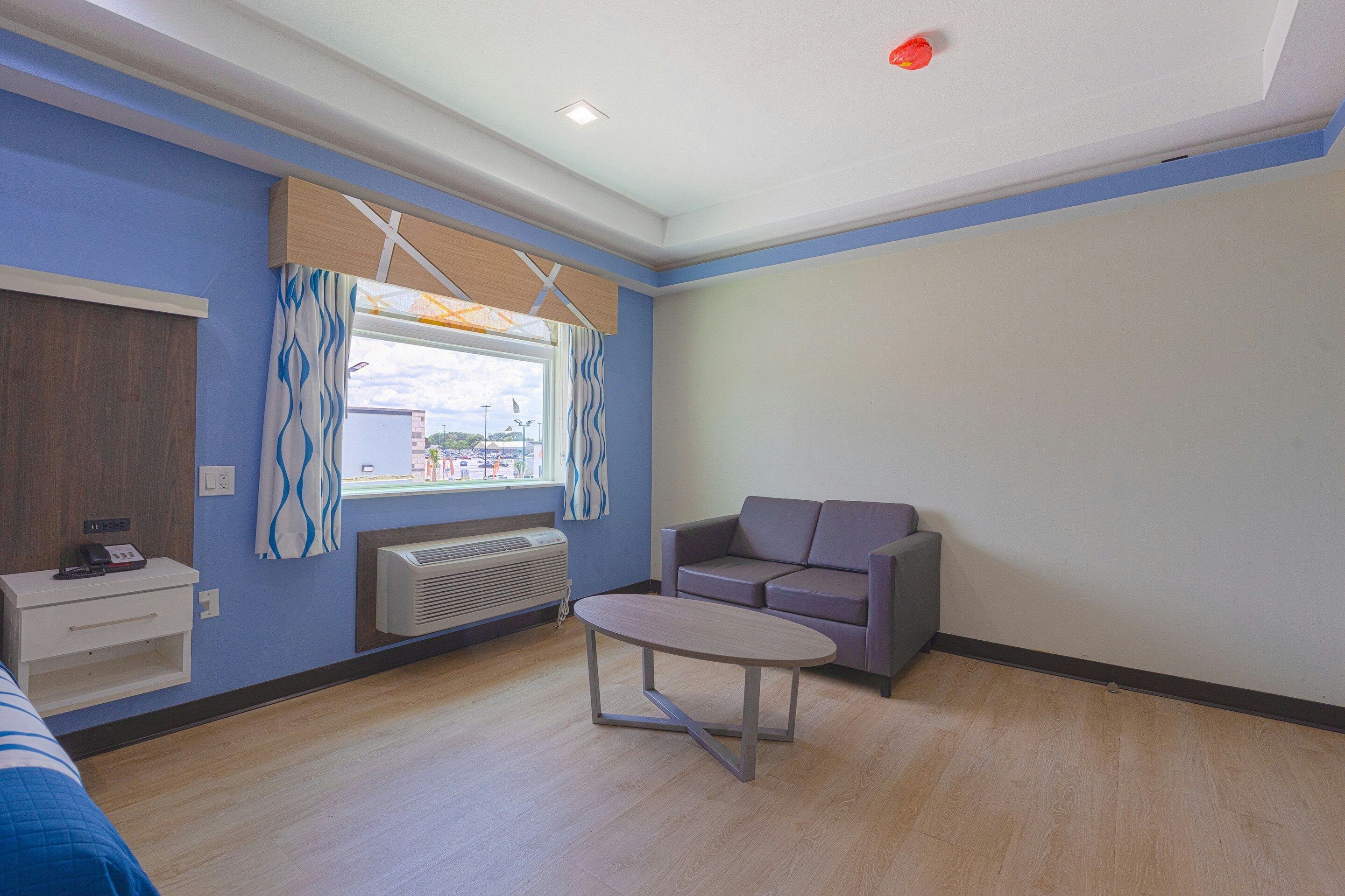 La Vyoma Villas, Westpark Hwy 6