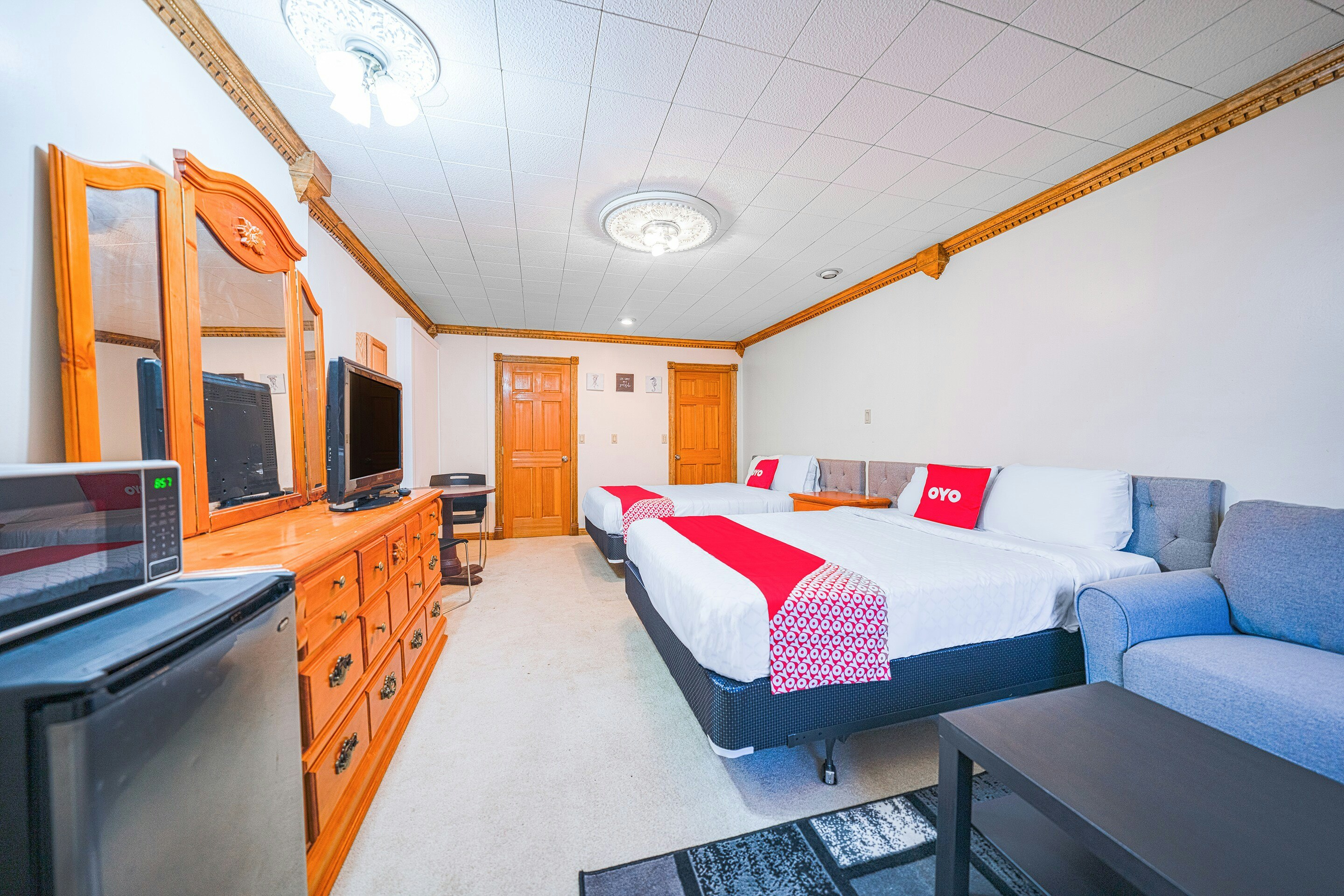 2 Queen Beds
