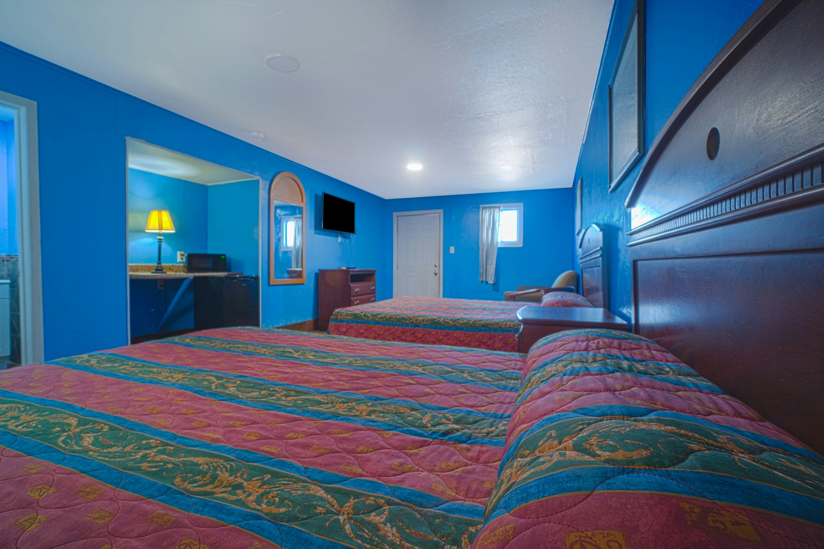 2 Queen Beds