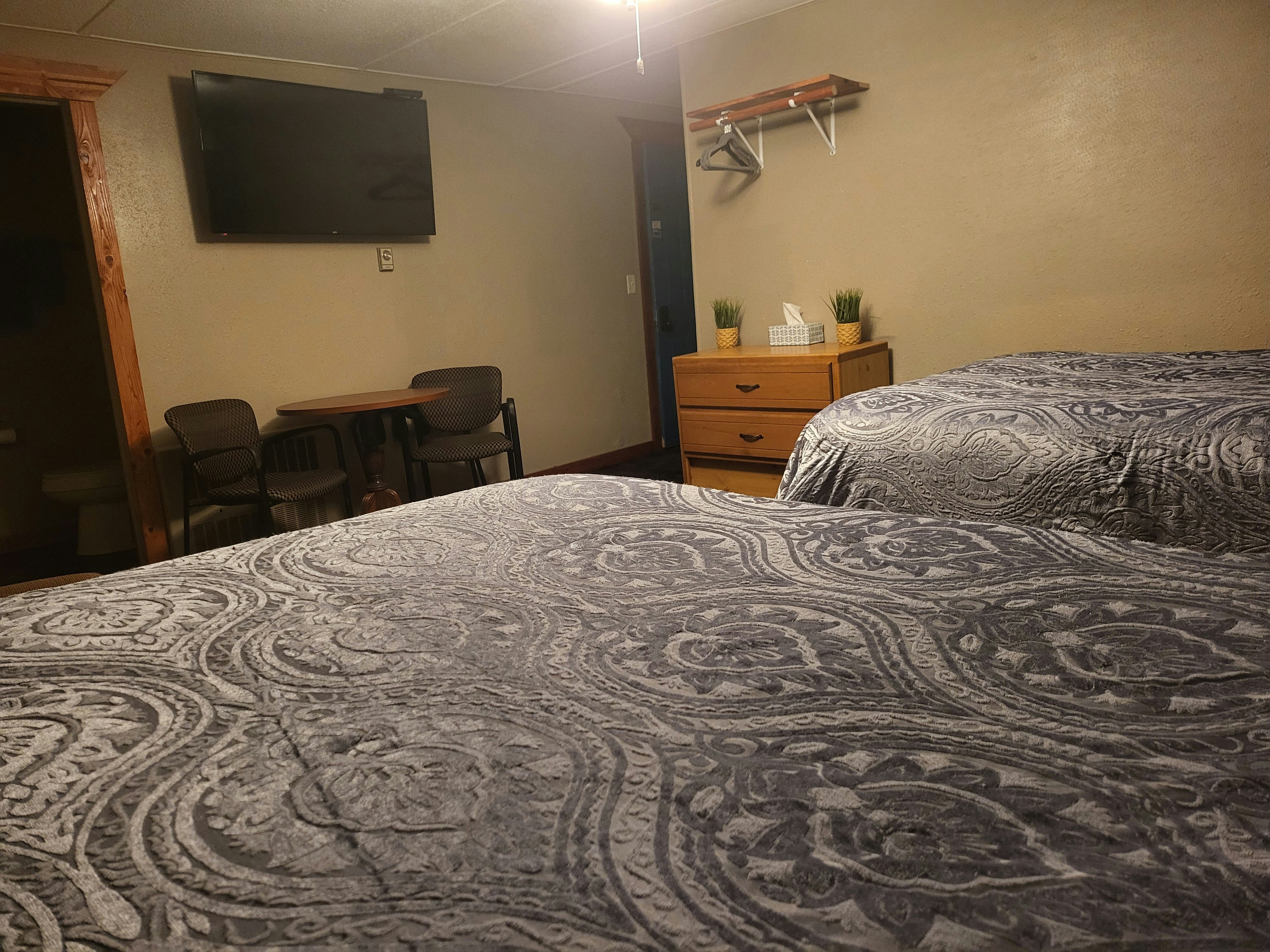KJ’s Inn and Suites By OYO Gettysburg U.S. Hwy 212