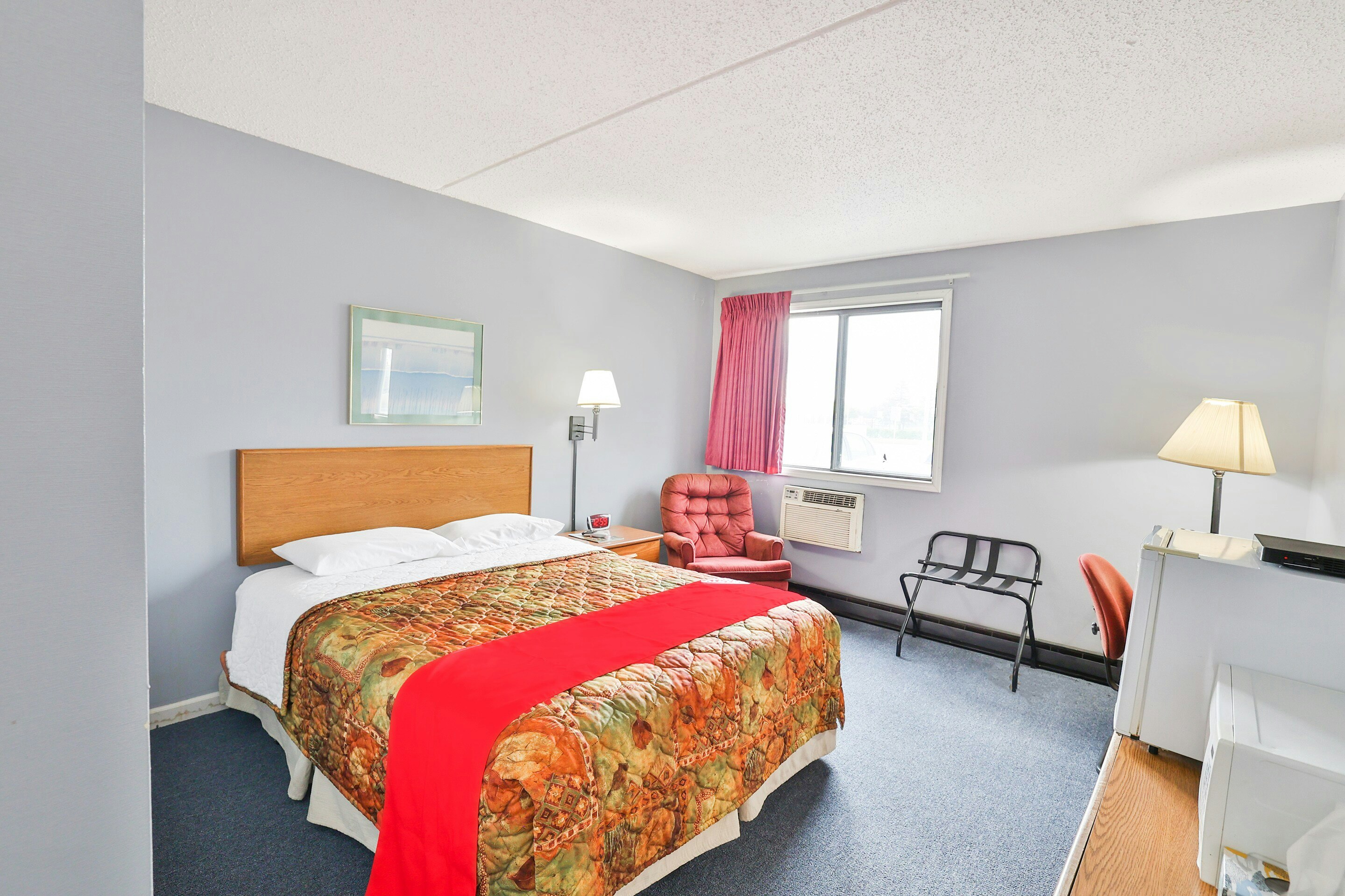 OYO Hotel Pipestone MN, Canterbury Park