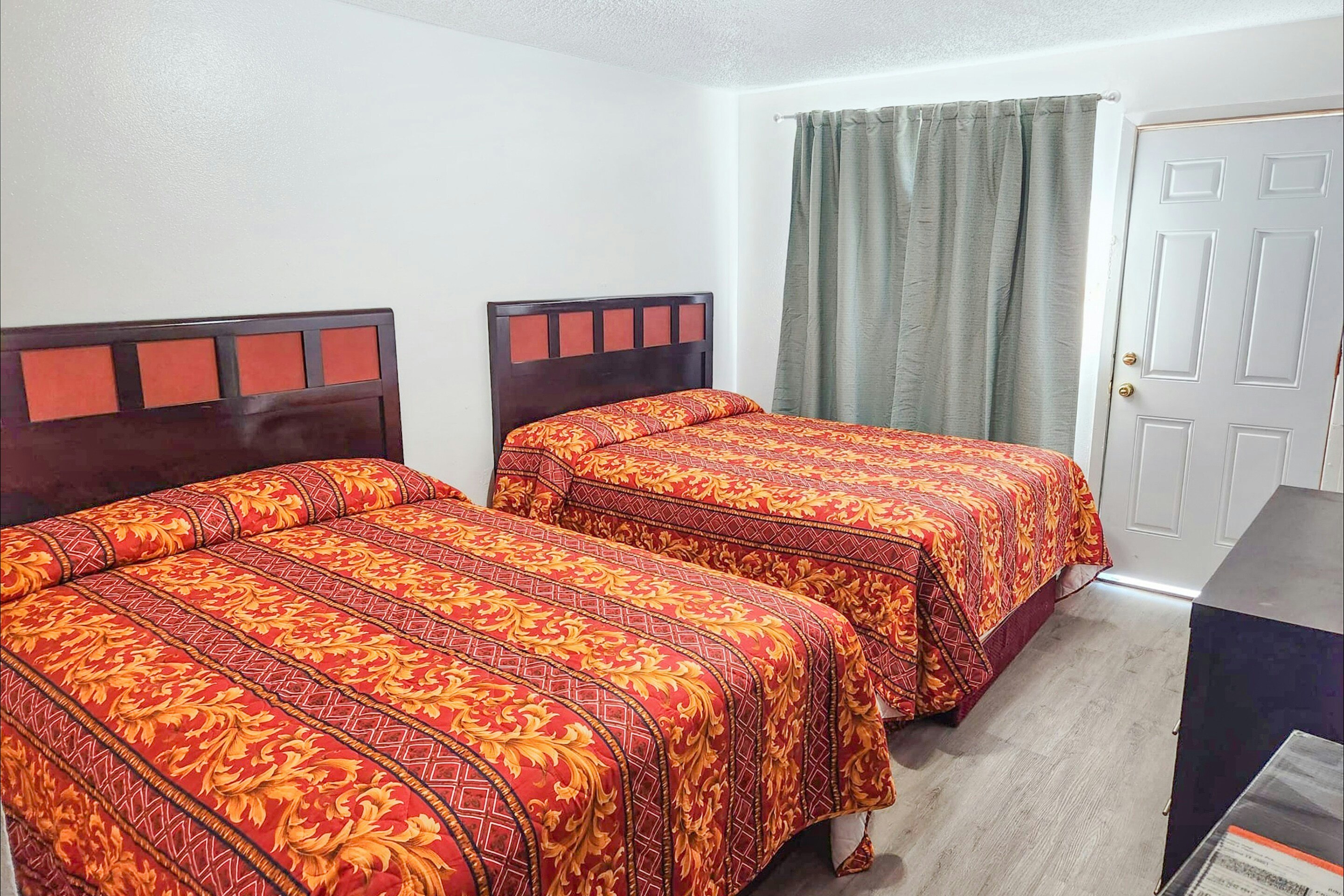 2 Queen Beds Non-Smoking