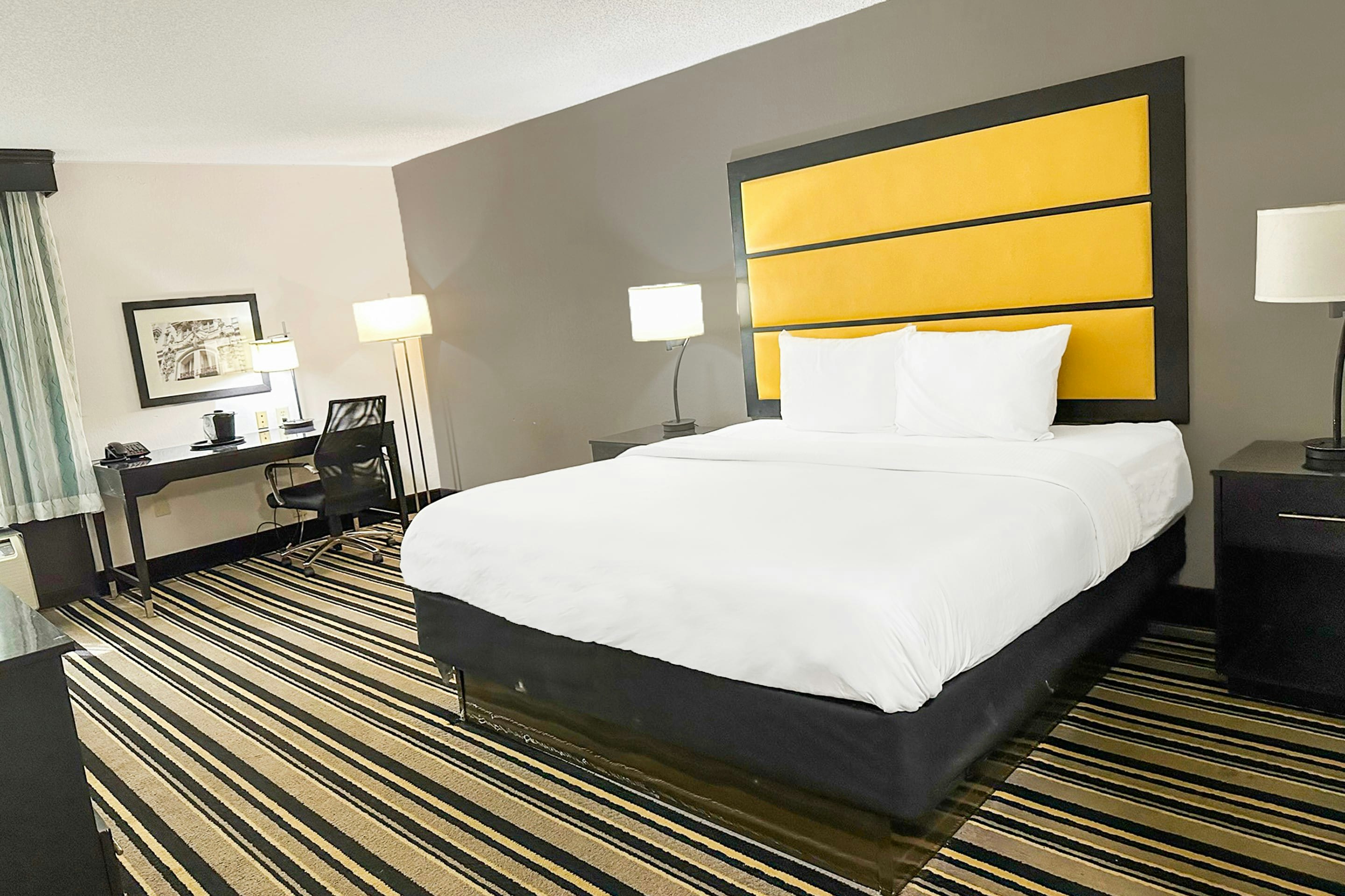 King Bed Non-Smoking
