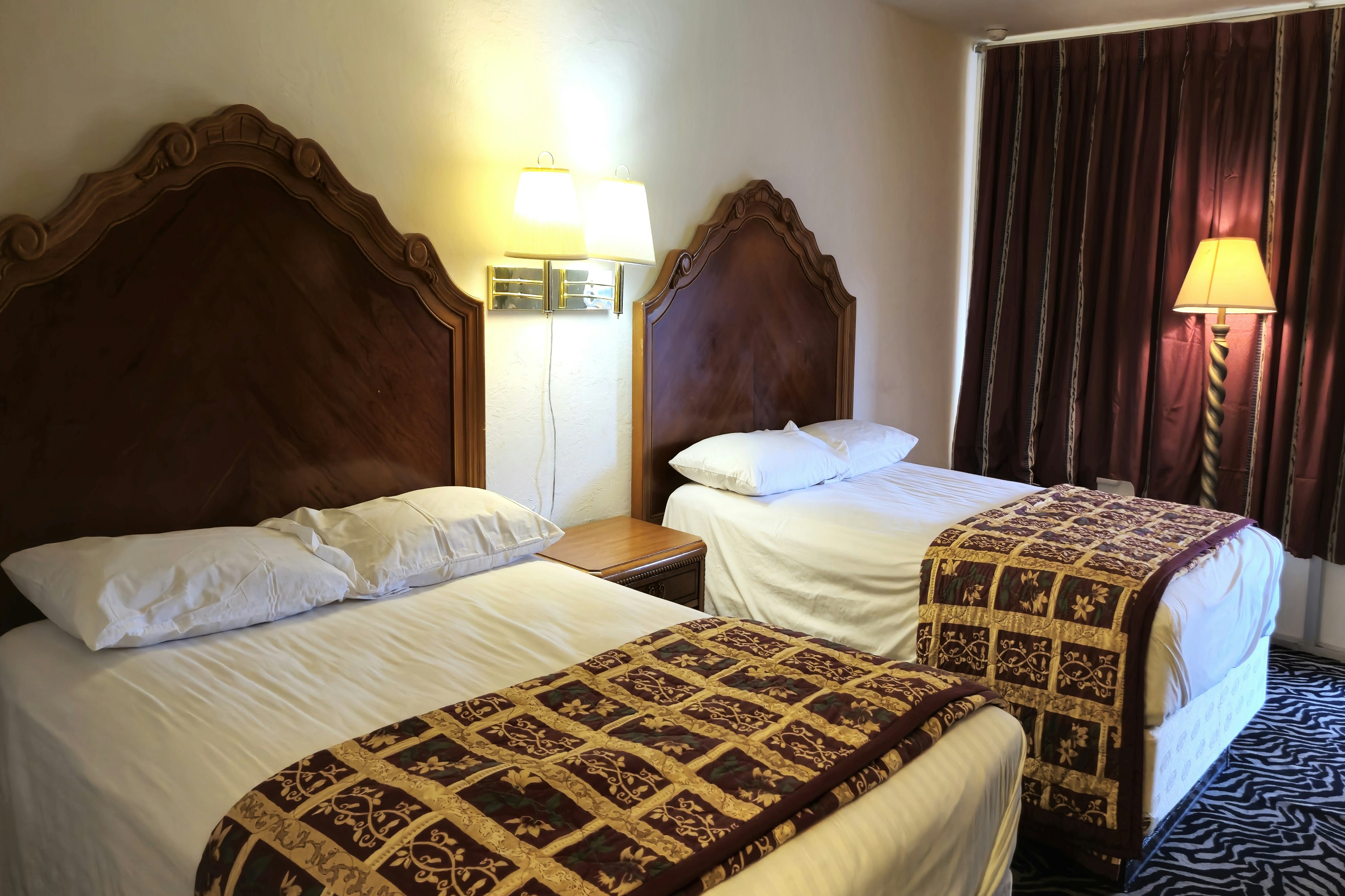 2 Full Beds