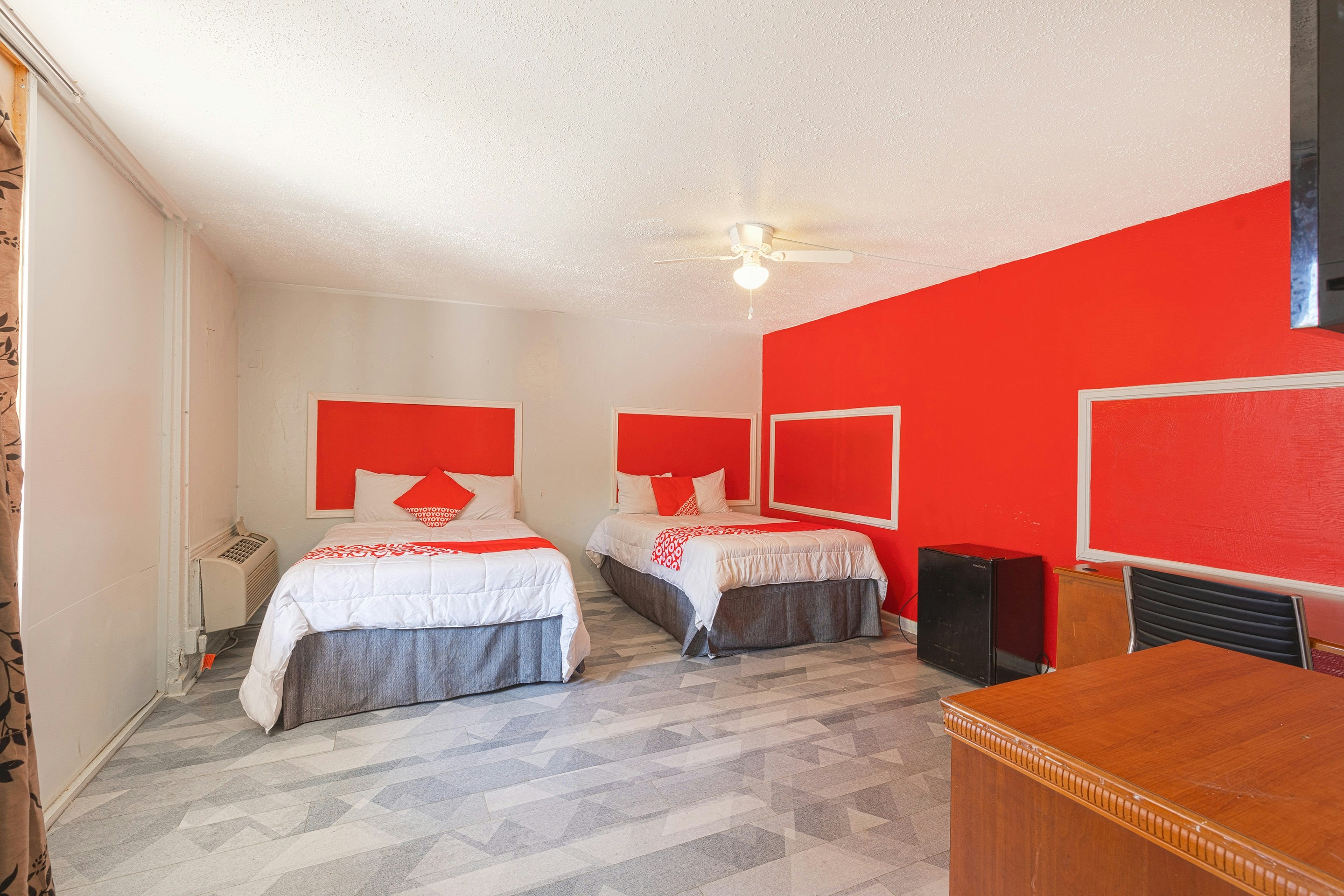 2 Full Beds Non-Smoking