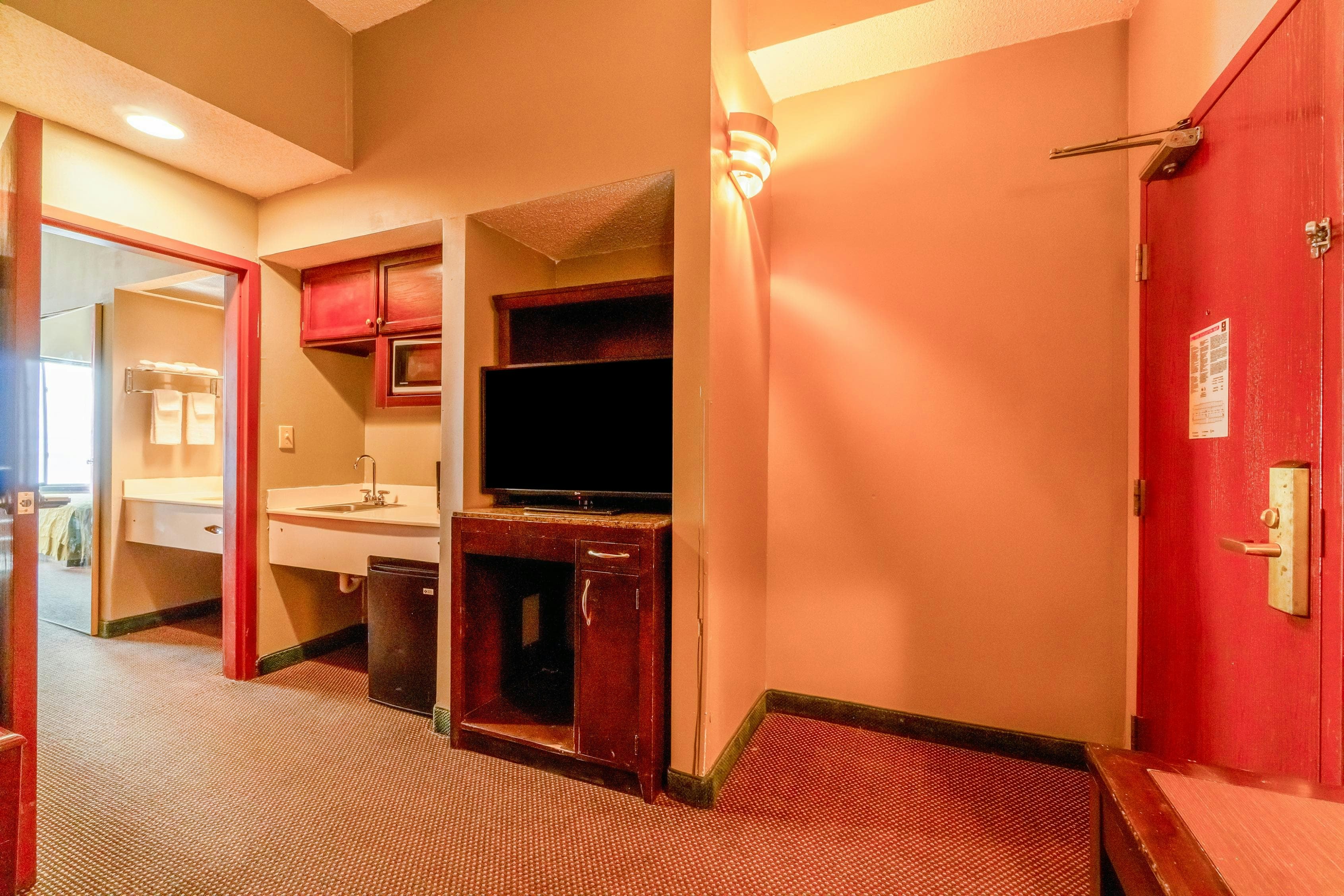 2 Queen Beds Suite Non-Smoking