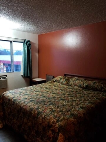 Best Value Inn by OYO Portland OR South East
